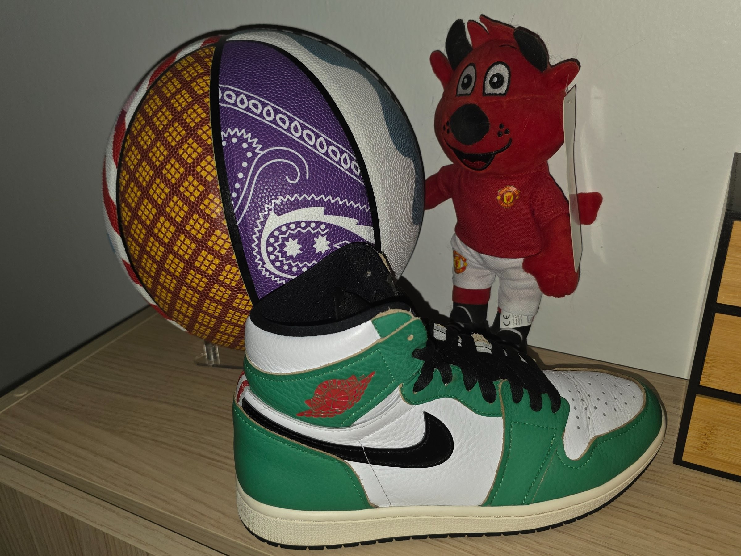 Photo de Air Jordan 1 Retro High OG lucky green Lucky Green