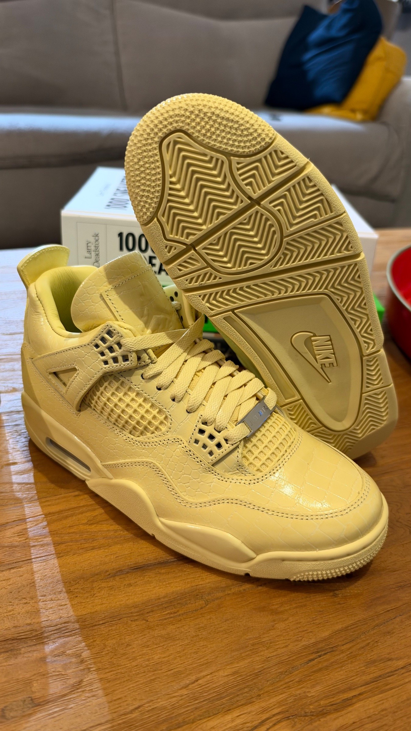 Photo de Air Jordan 4 Retro OG SP Lemonade