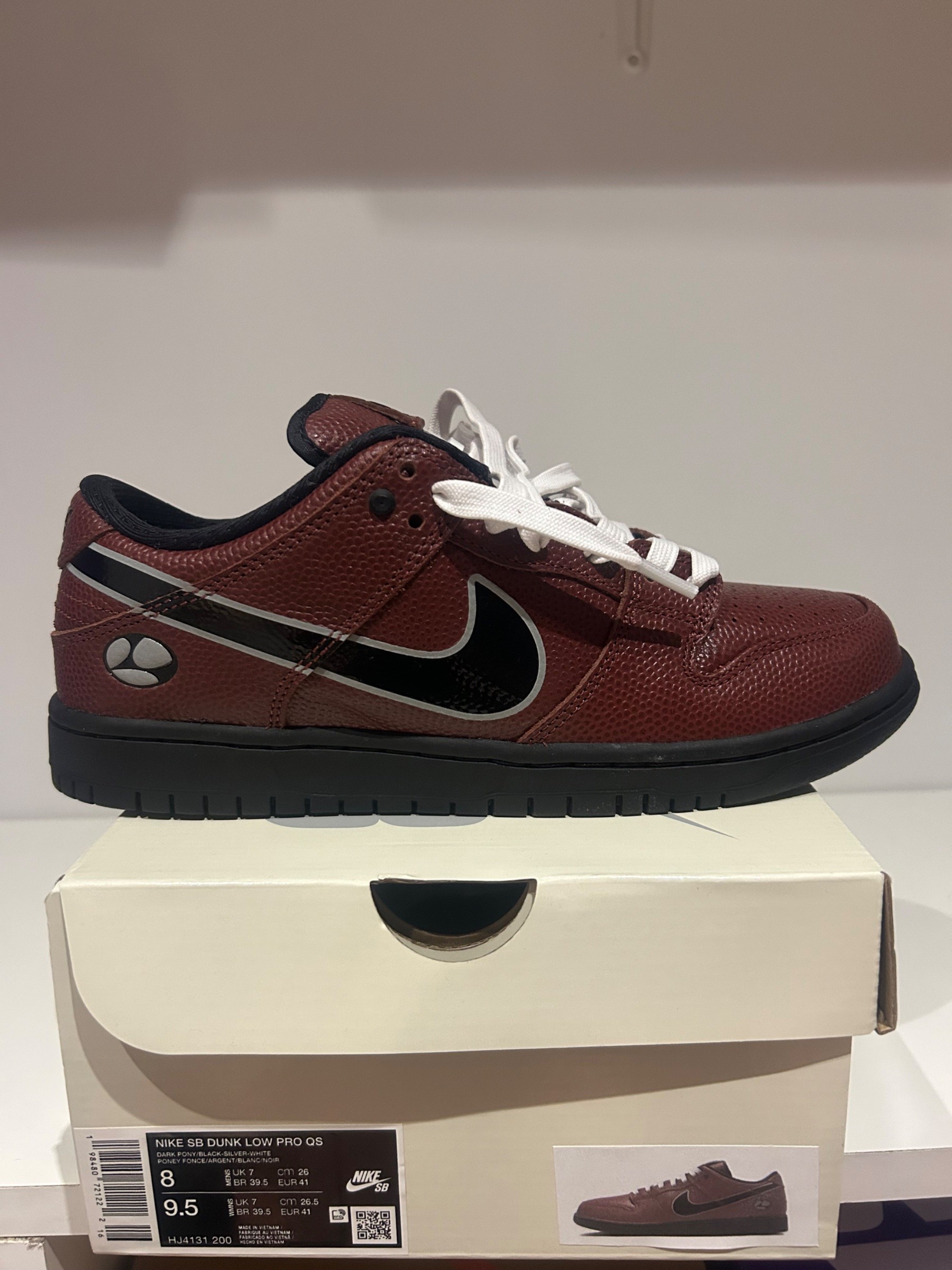 Photo de Nike SB Dunk Low Limosine Skateboards