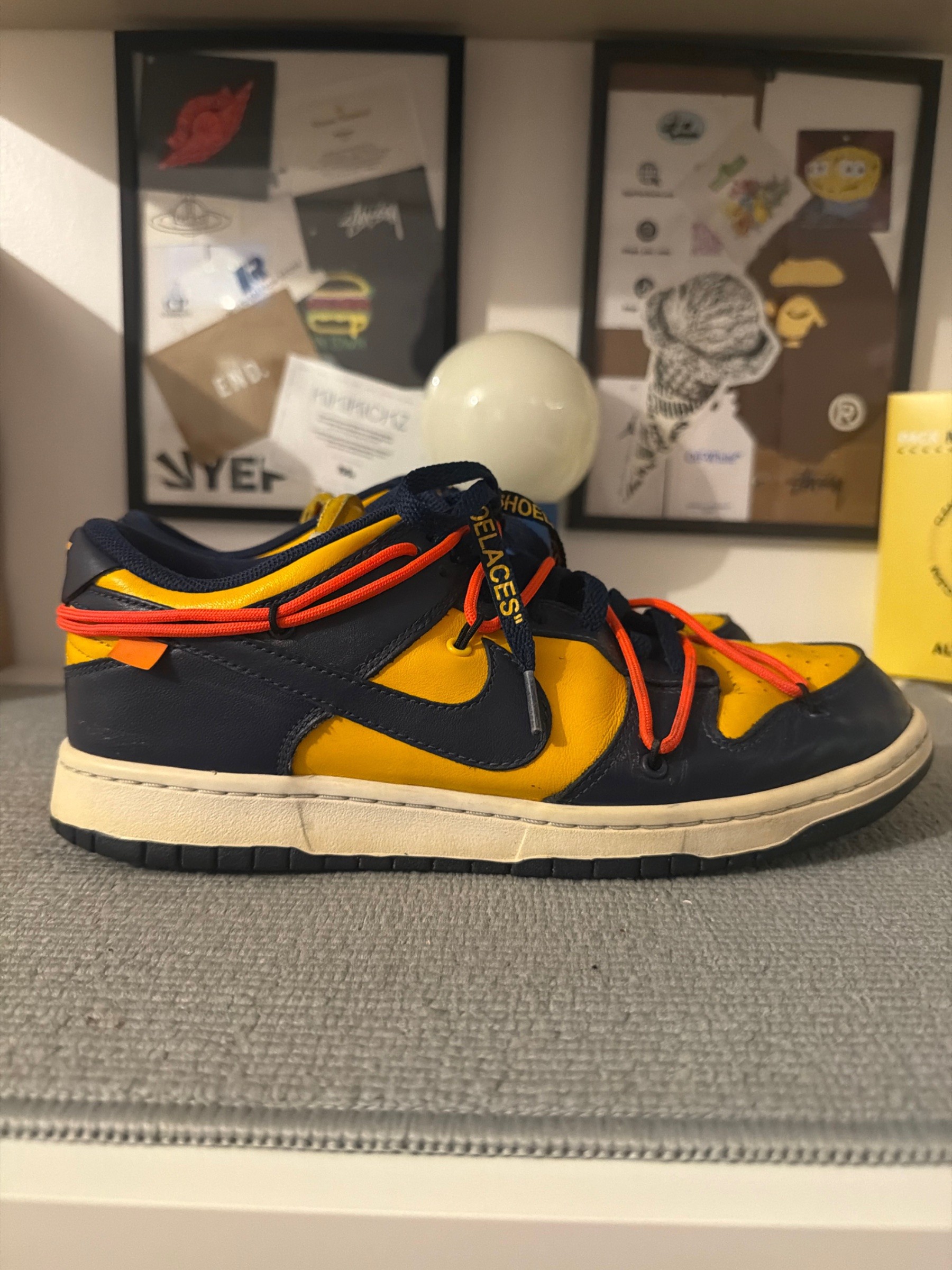 Photo de Nike Dunk Low Off-White University Gold University Gold/Midnight Navy-White