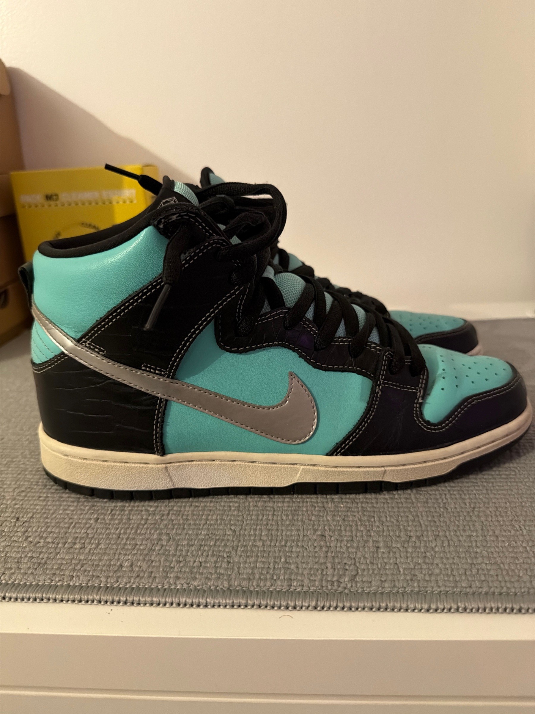 Photo de Nike SB Dunk High Diamond Supply Co. Aqua/Chrome-Black « Diamond Tiffany »