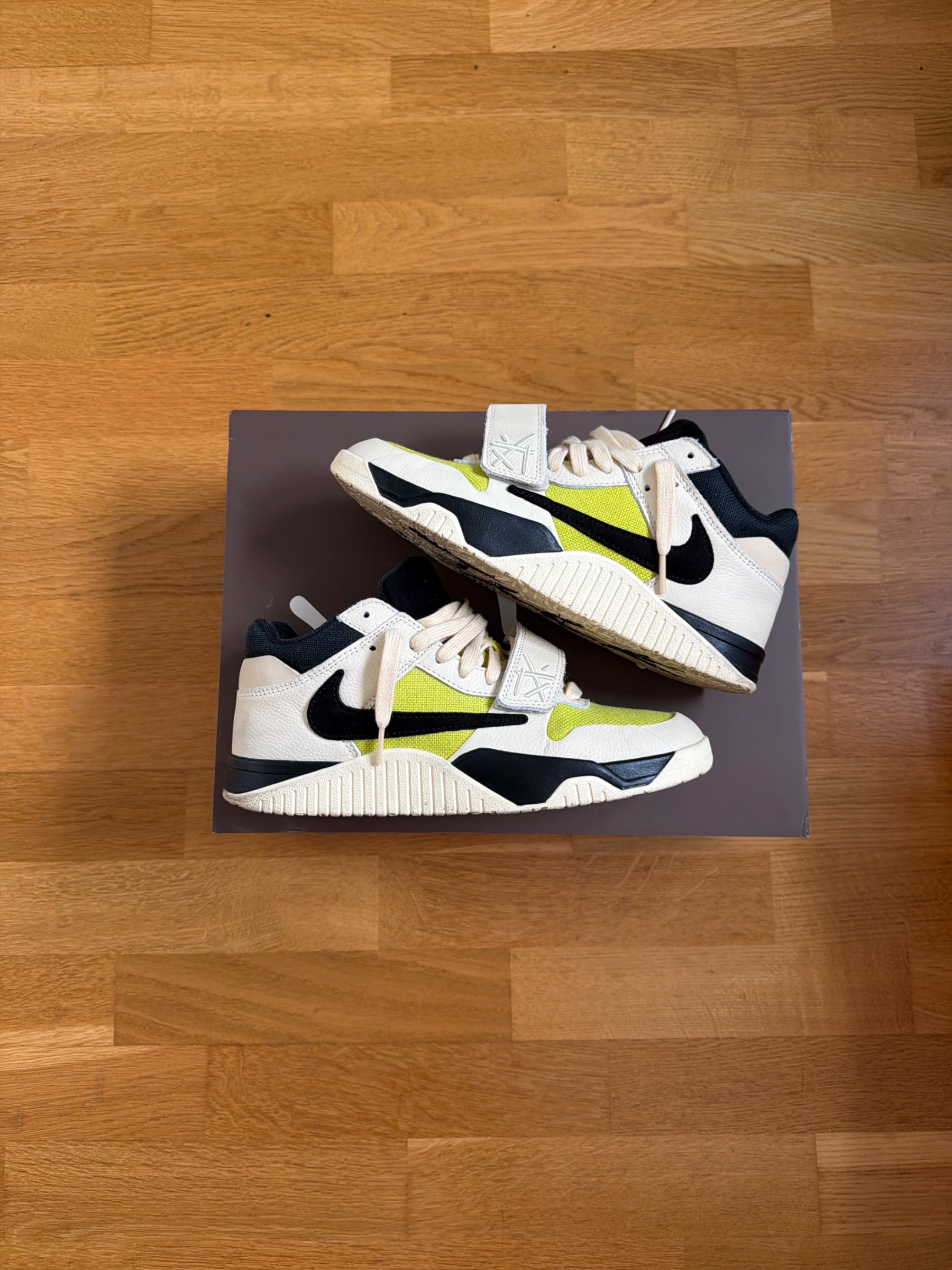 Photo de Jordan Jumpman Jack TR Sail/Muslin-Dark Mocha