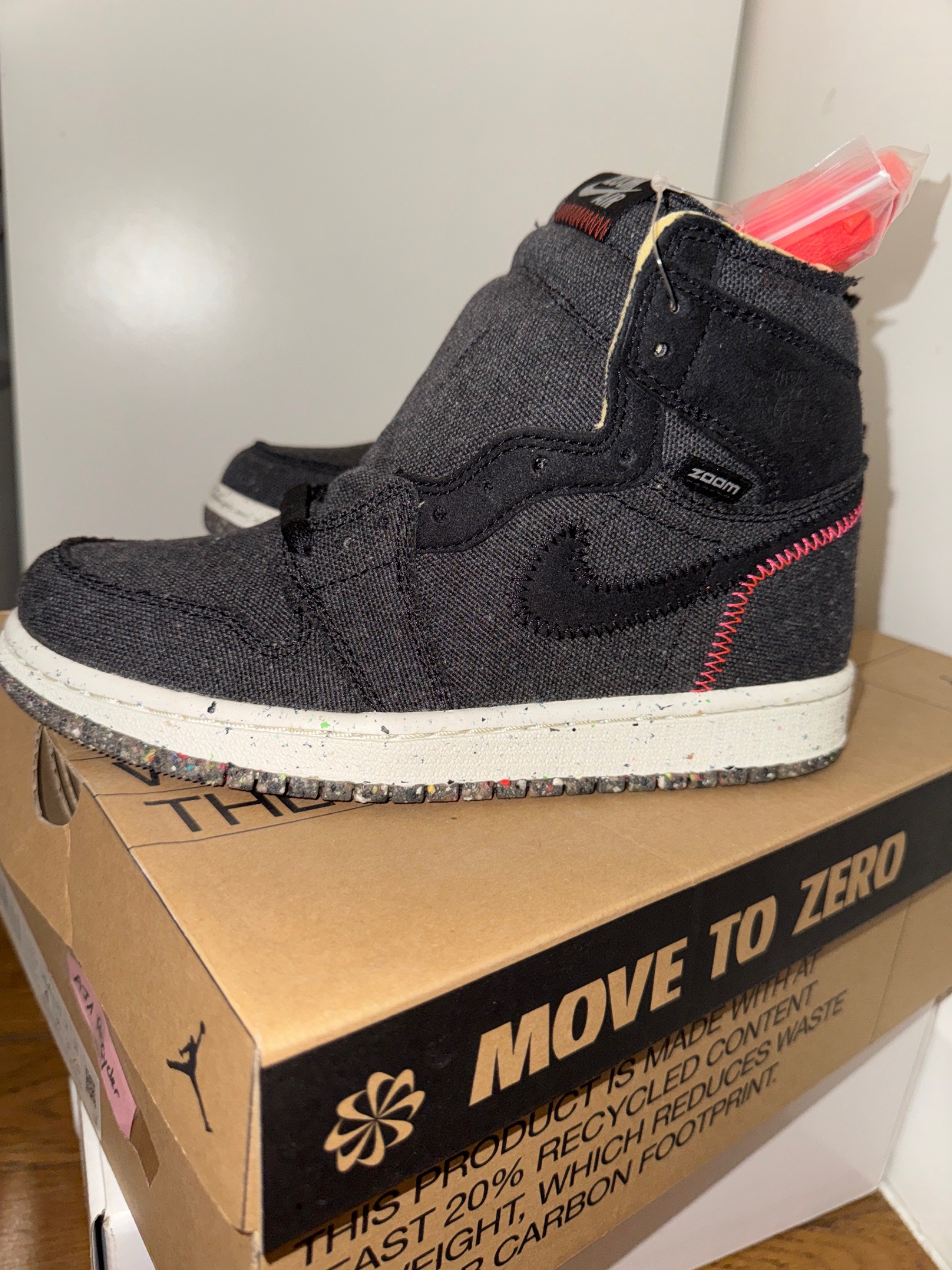 Photo de Air Jordan 1 High Zoom Air CMFT Black/Flash Crimson/Wolf Grey