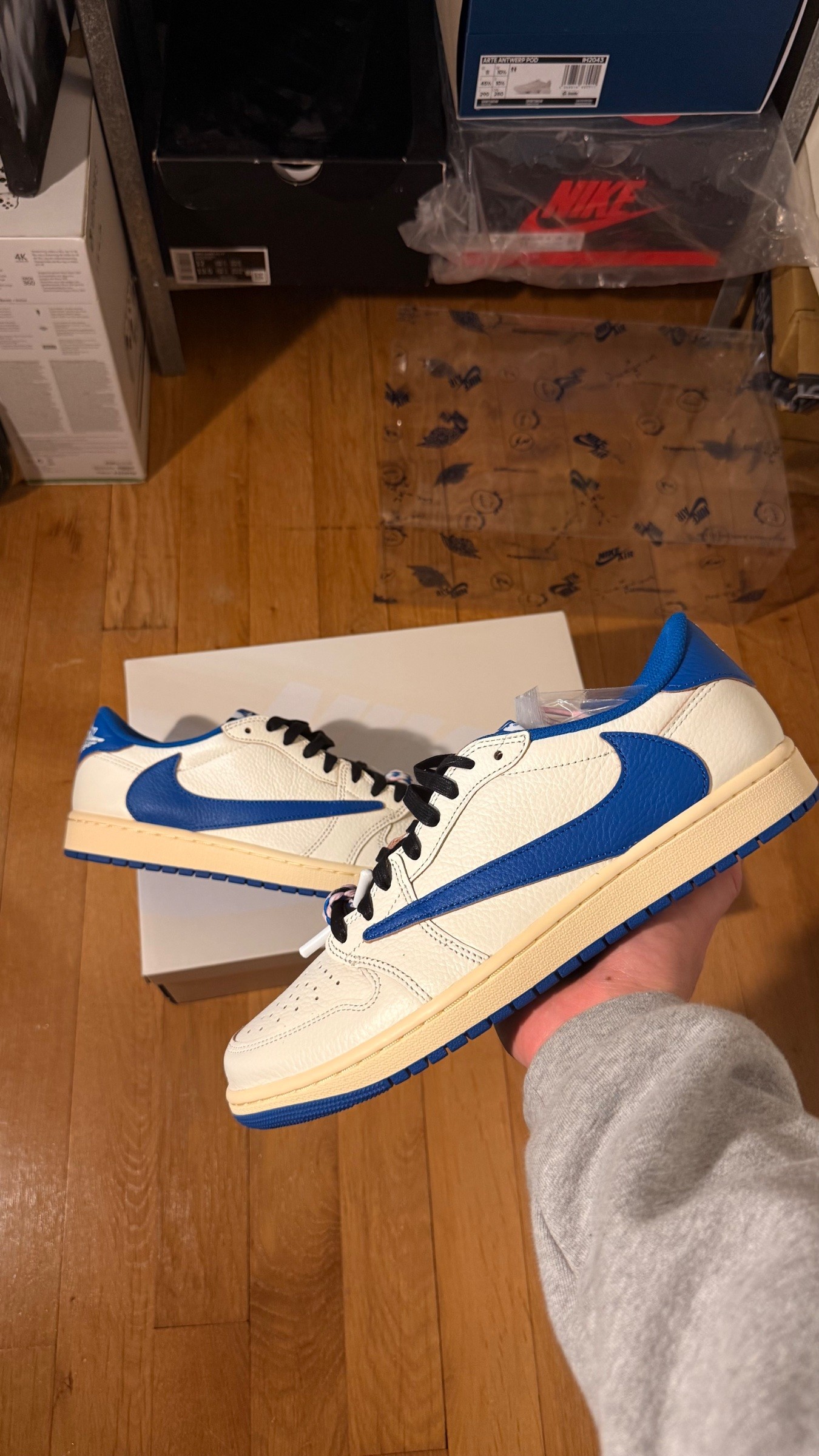 Photo de Air Jordan 1 Low OG SP Sail/Military Blue-Black