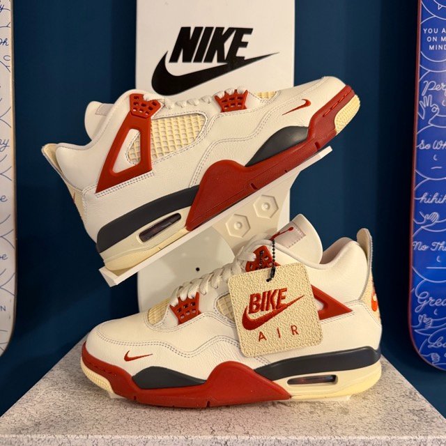 Photo de Jordan 4 Retro OG Nigel Sylvester Brick After Brick