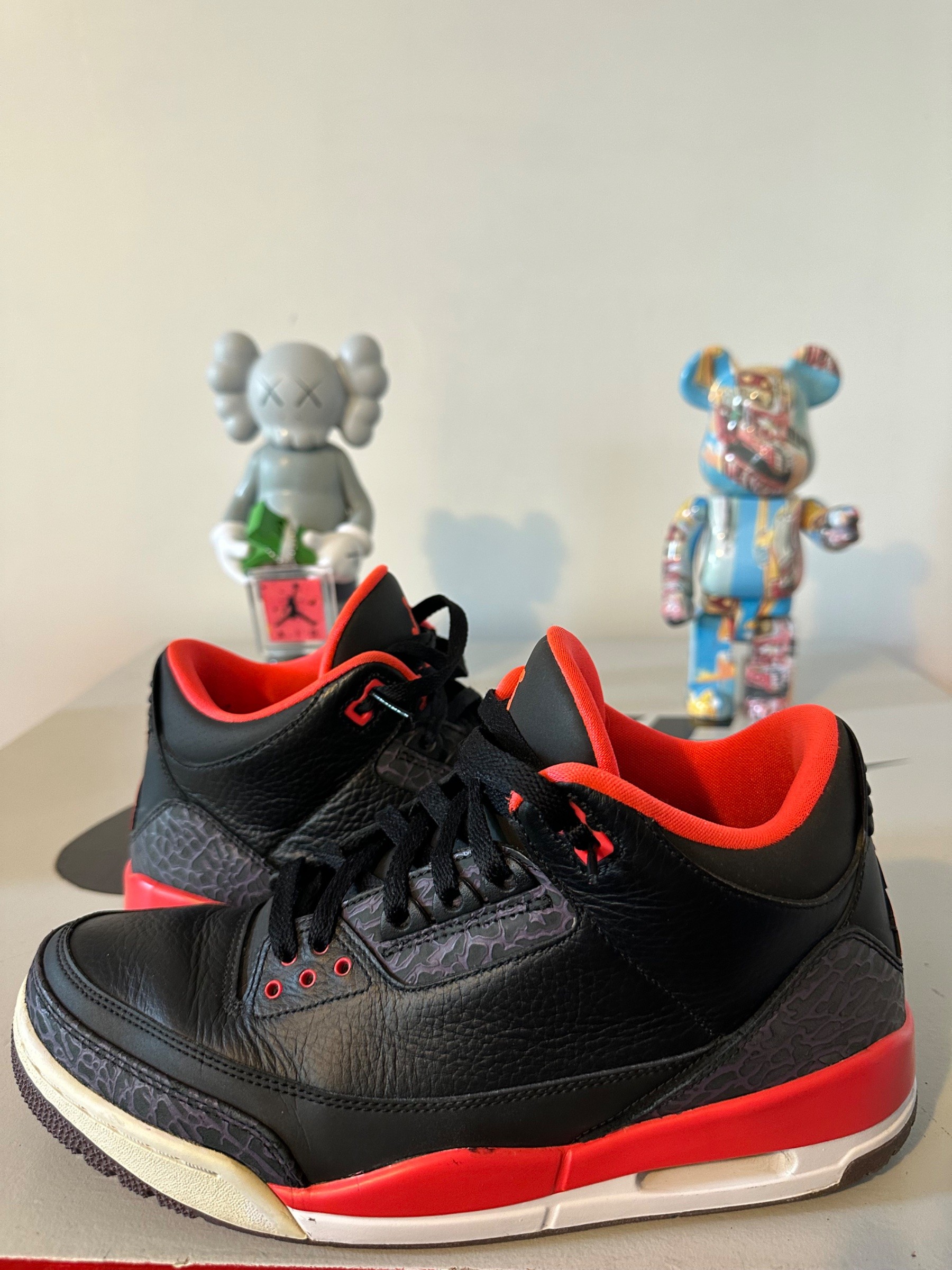 Photo de Jordan 3 Retro Crimson Black/Bright Crimson