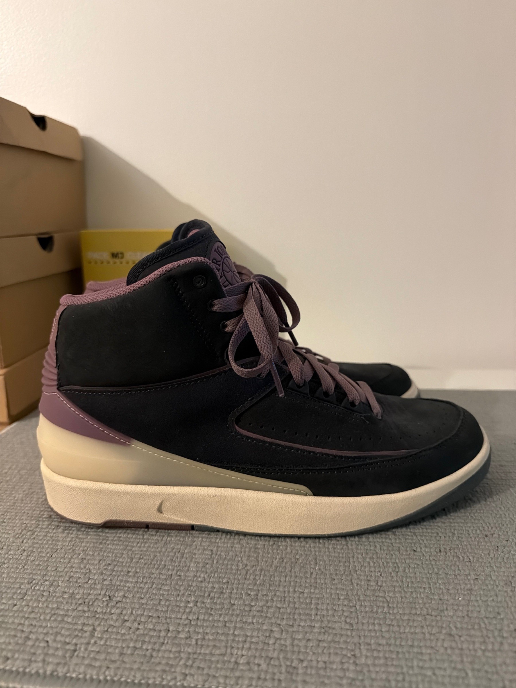 Photo de Jordan 2 Retro Mauve Off Noir/Mauve-Guava Ice-Cool