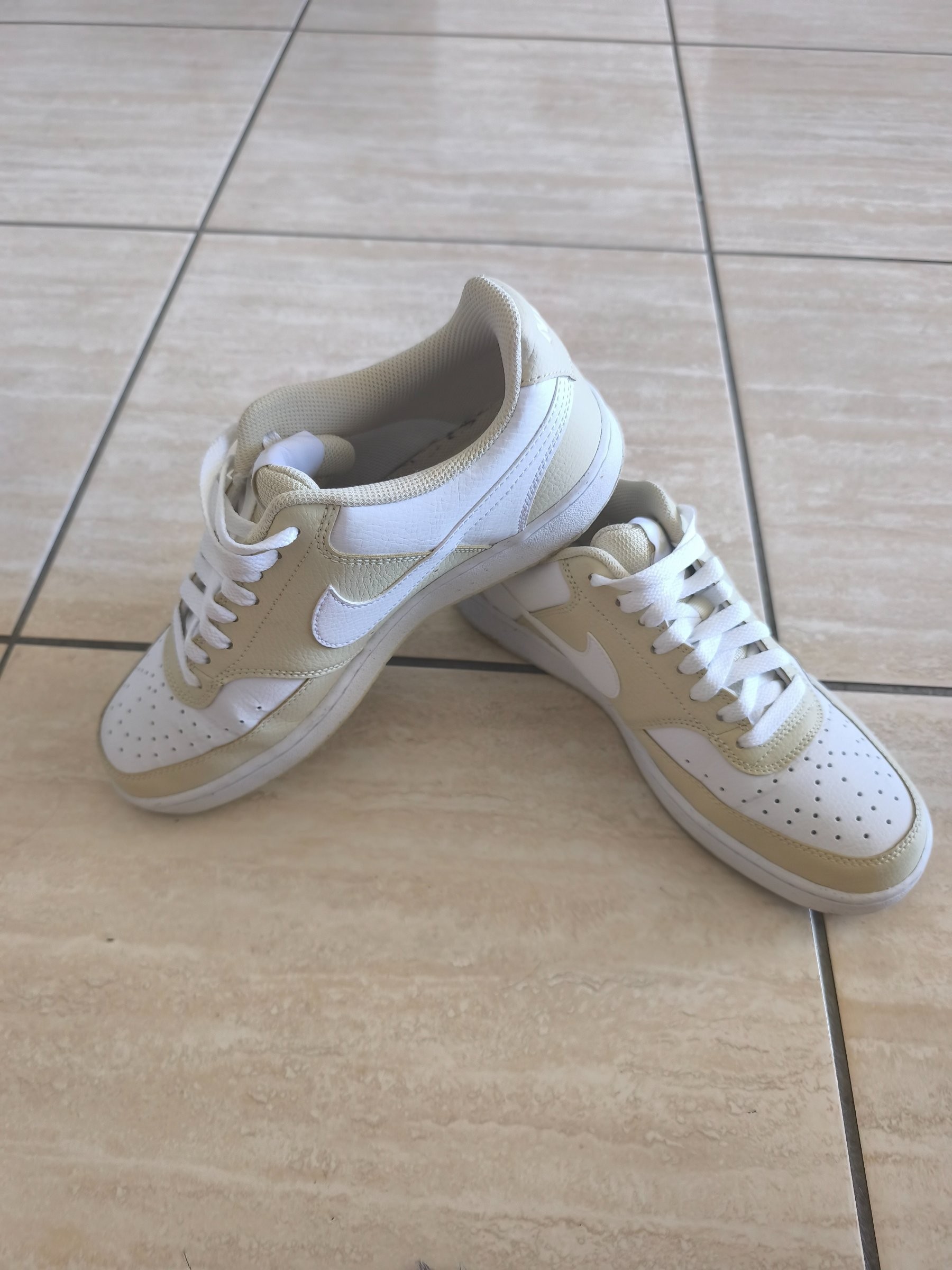 Photo de Nike Court Vision Low White/Khaki