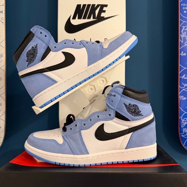 Photo de Air Jordan 1 Retro High OG White/Black/University Blue