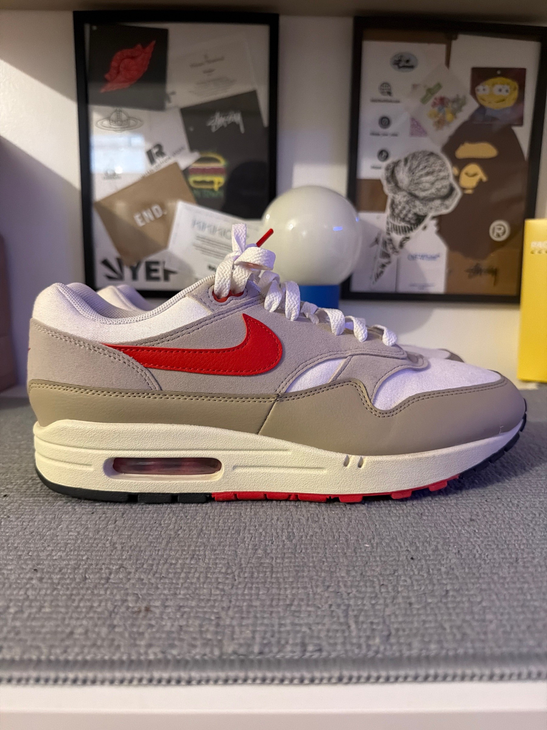 Photo de Nike Air Max 1 Since '72 White/Cream II/Limestone/University Red
