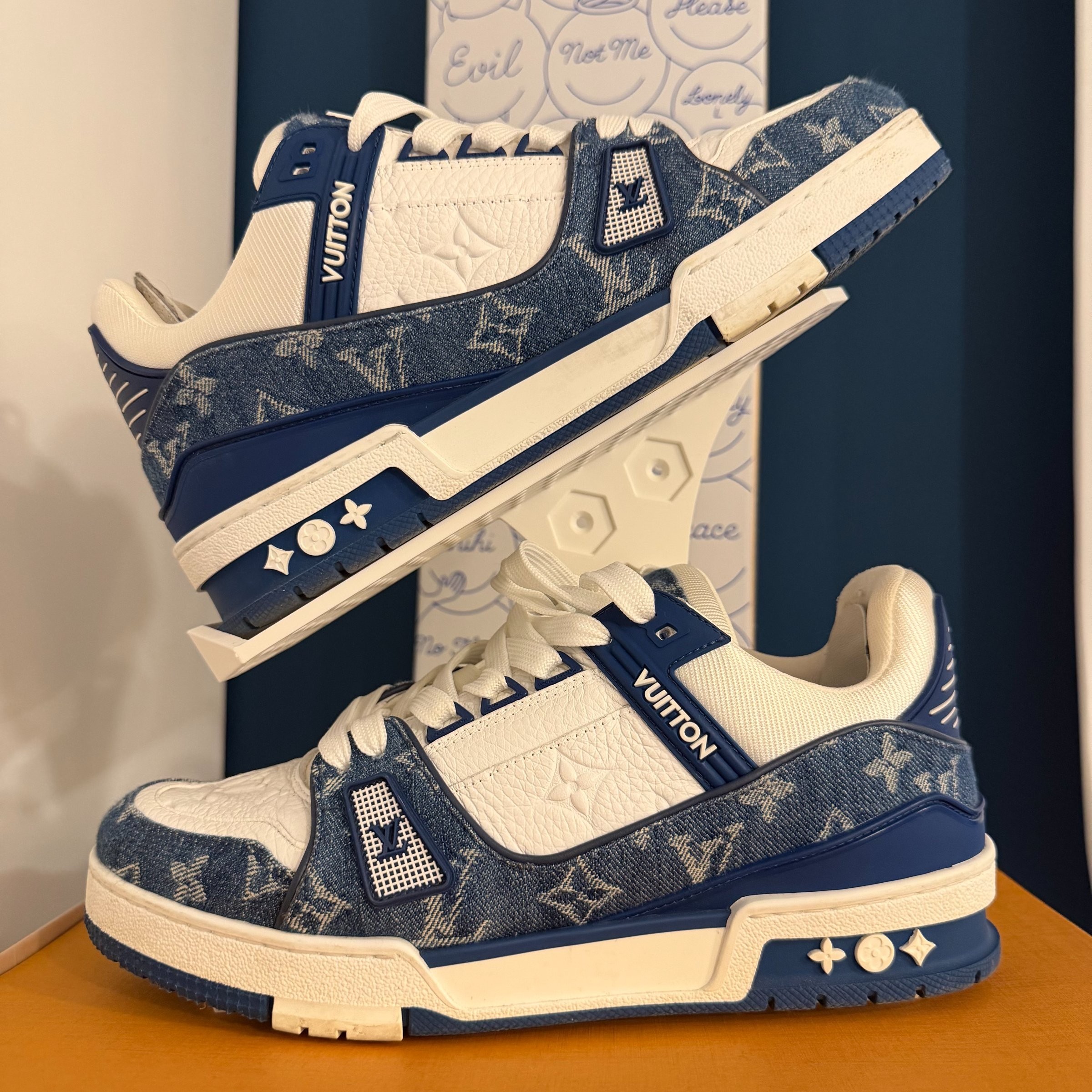 Photo de Louis Vuitton LV Trainer Sneaker Blue Denim Monogram/White