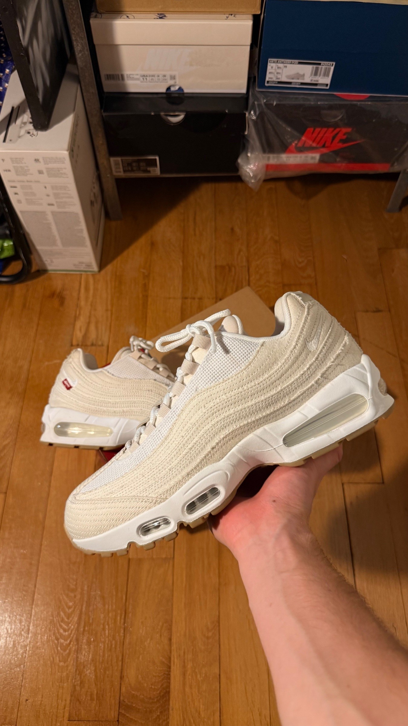 Photo de Nike Air Max 95 OG Levi's Light Orewood Brown