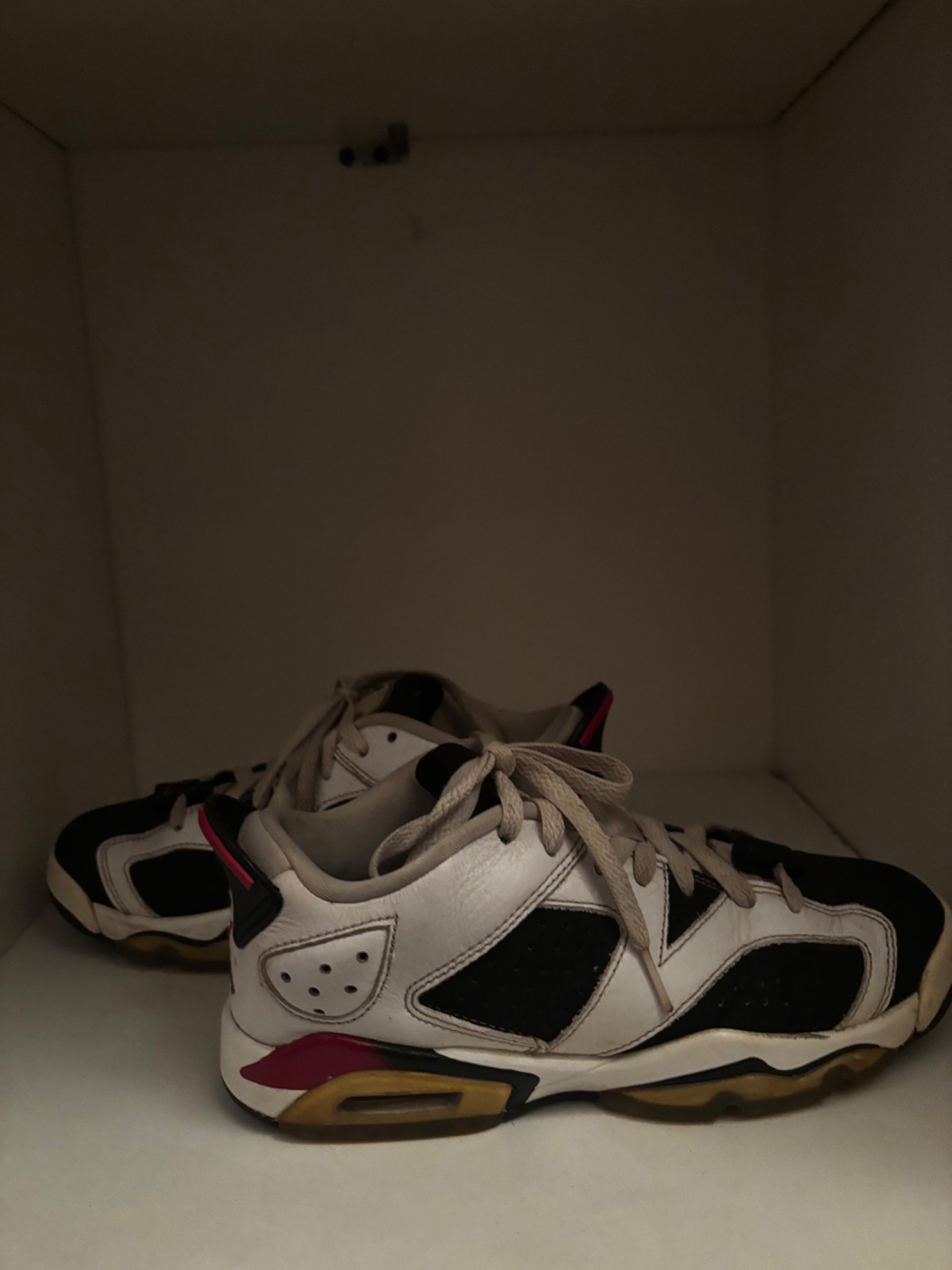 Photo de Air Jordan 6 Retro Low White/Black/Pink