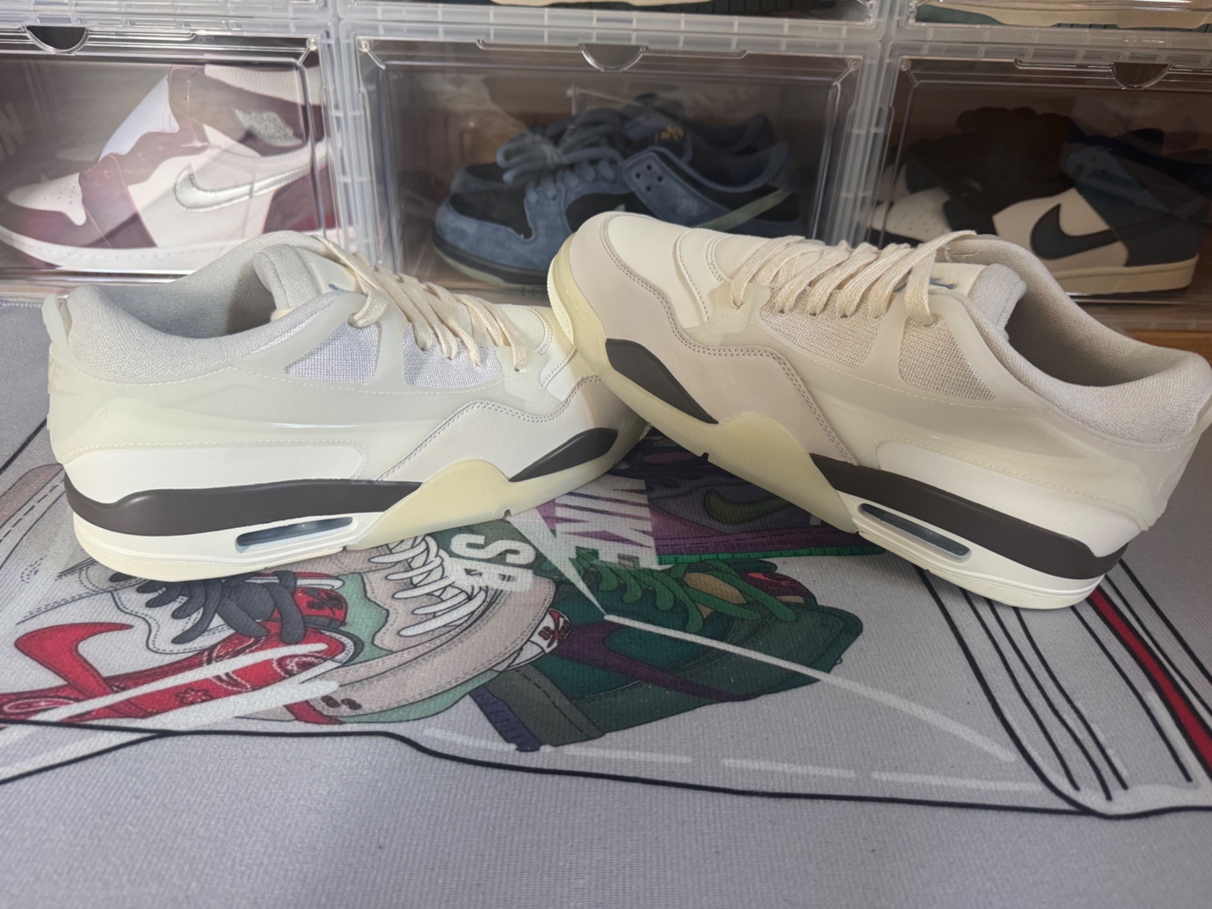 Photo de Air Jordan 4 RM White Sail/Oatmeal