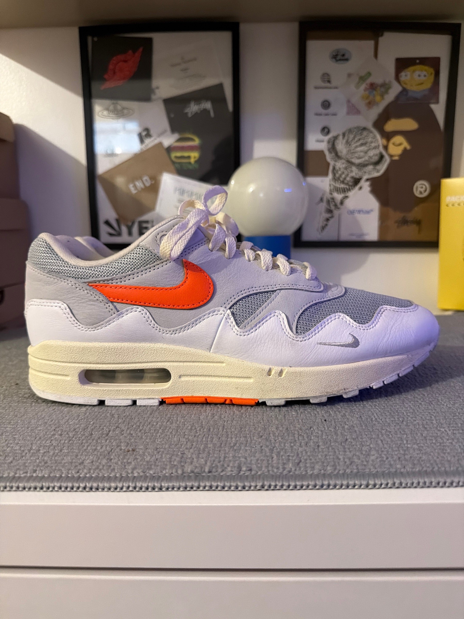 Photo de Nike Air Max 1 Patta Waves White Hyper Crimson White/Hyper Crimson/Pure Platinum