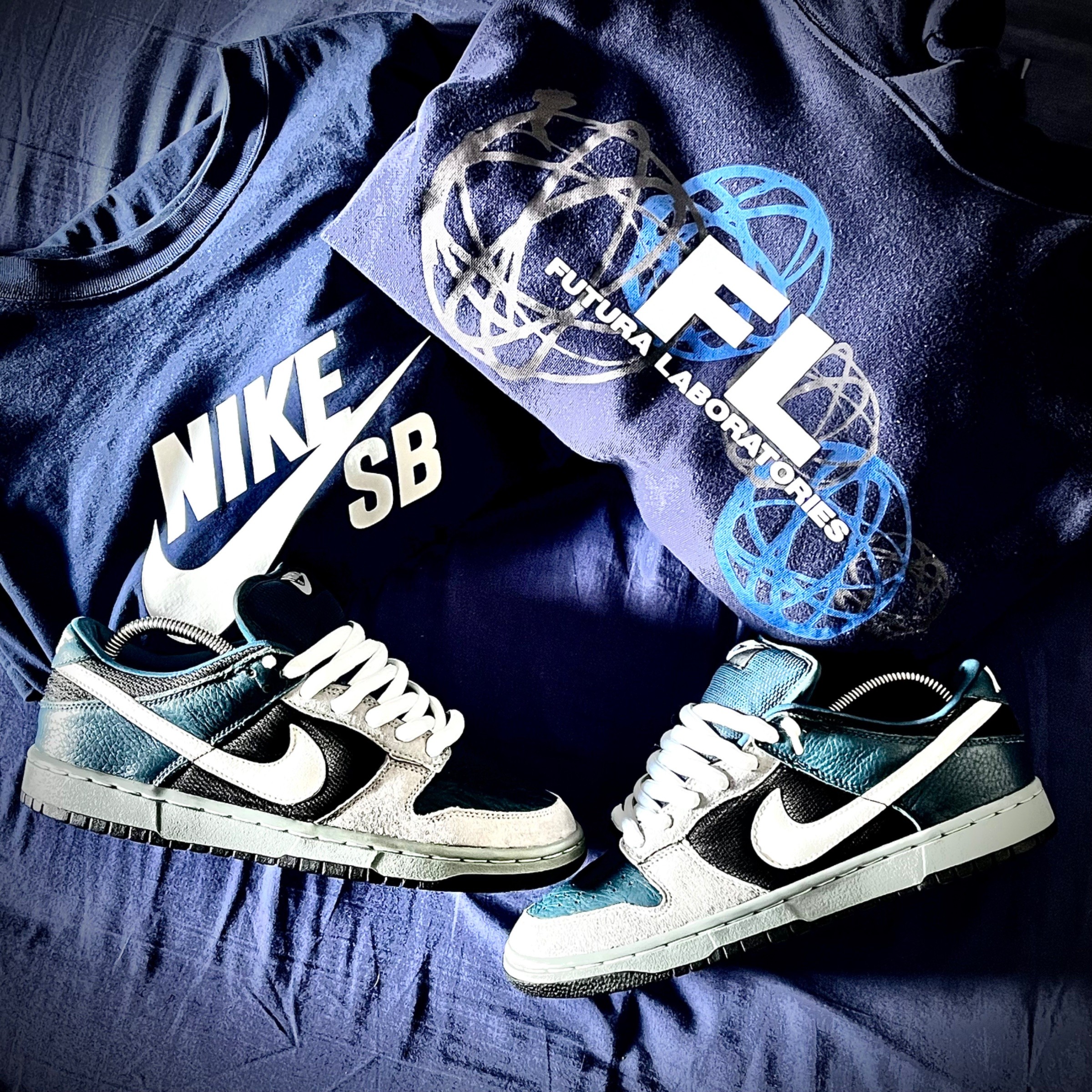 Photo de Nike Dunk Low Pro SB “Futura” Black/White-Nightshade-Shark