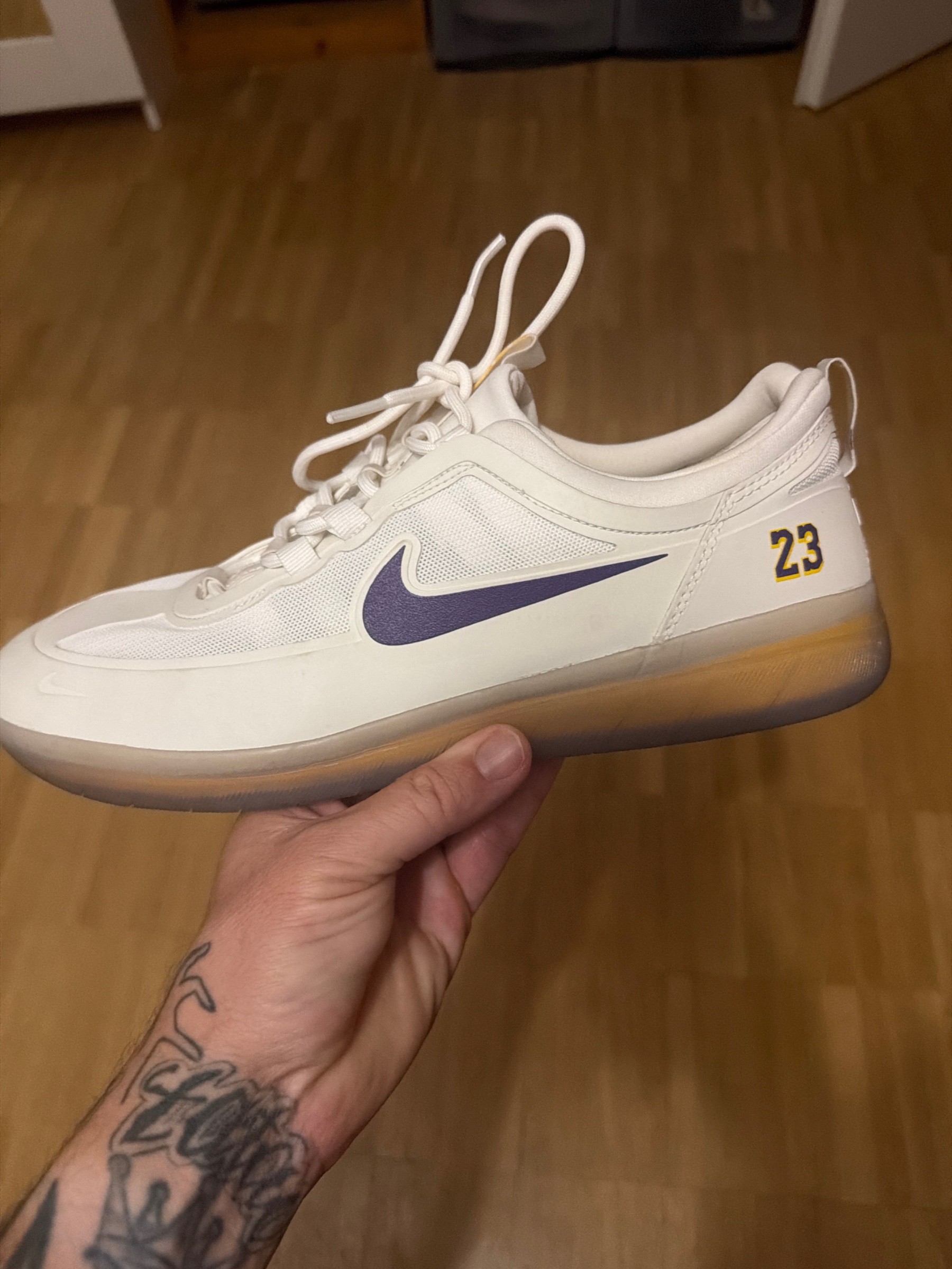 Photo de Nike SB Nyjah Free 2 White/Purple Lakers