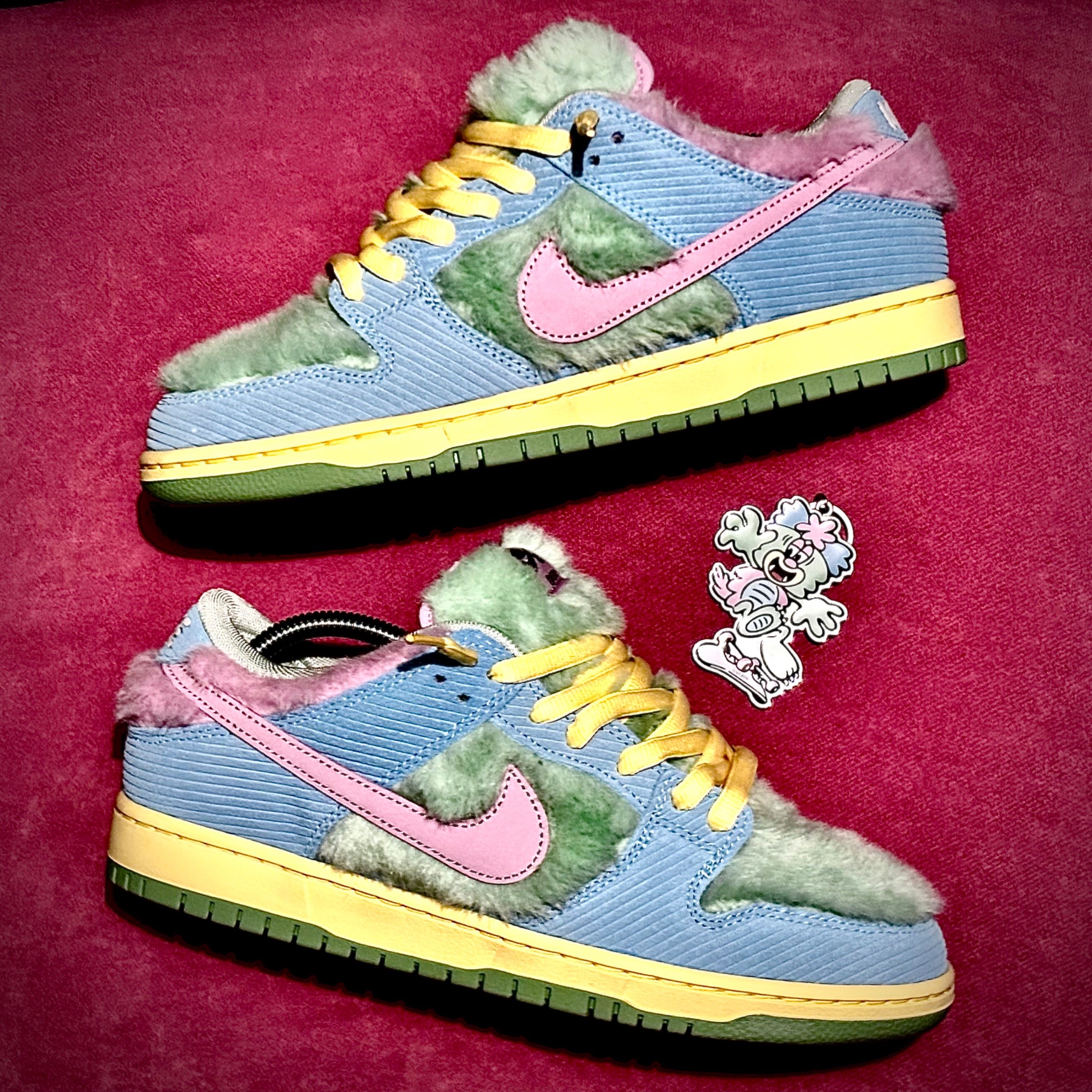 Photo de Nike SB Dunk Low Verdy Visty