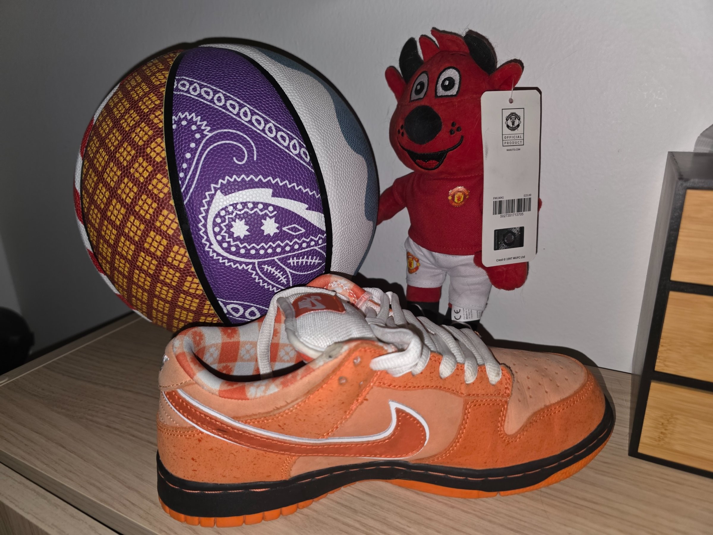 Photo de Nike SB Dunk Low Orange Lobster