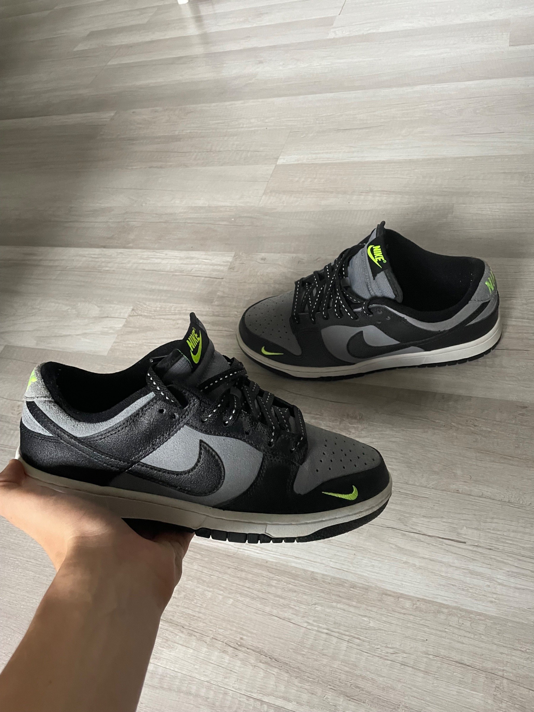 Photo de Nike Dunk Low Cool grey/ black-volt