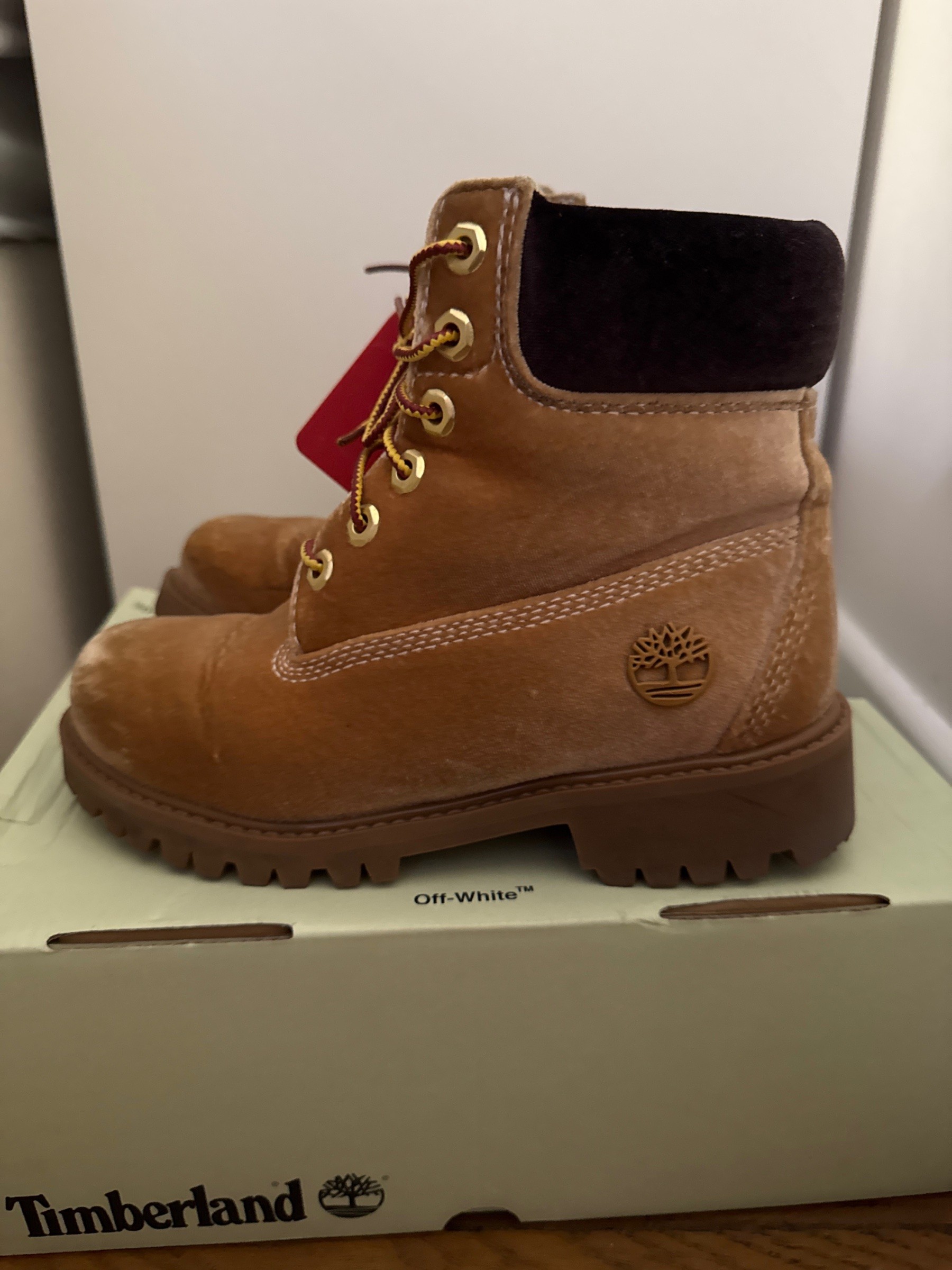 Photo de Timberland 6-Inch Premium Boot Wheat Camel (Velvet)