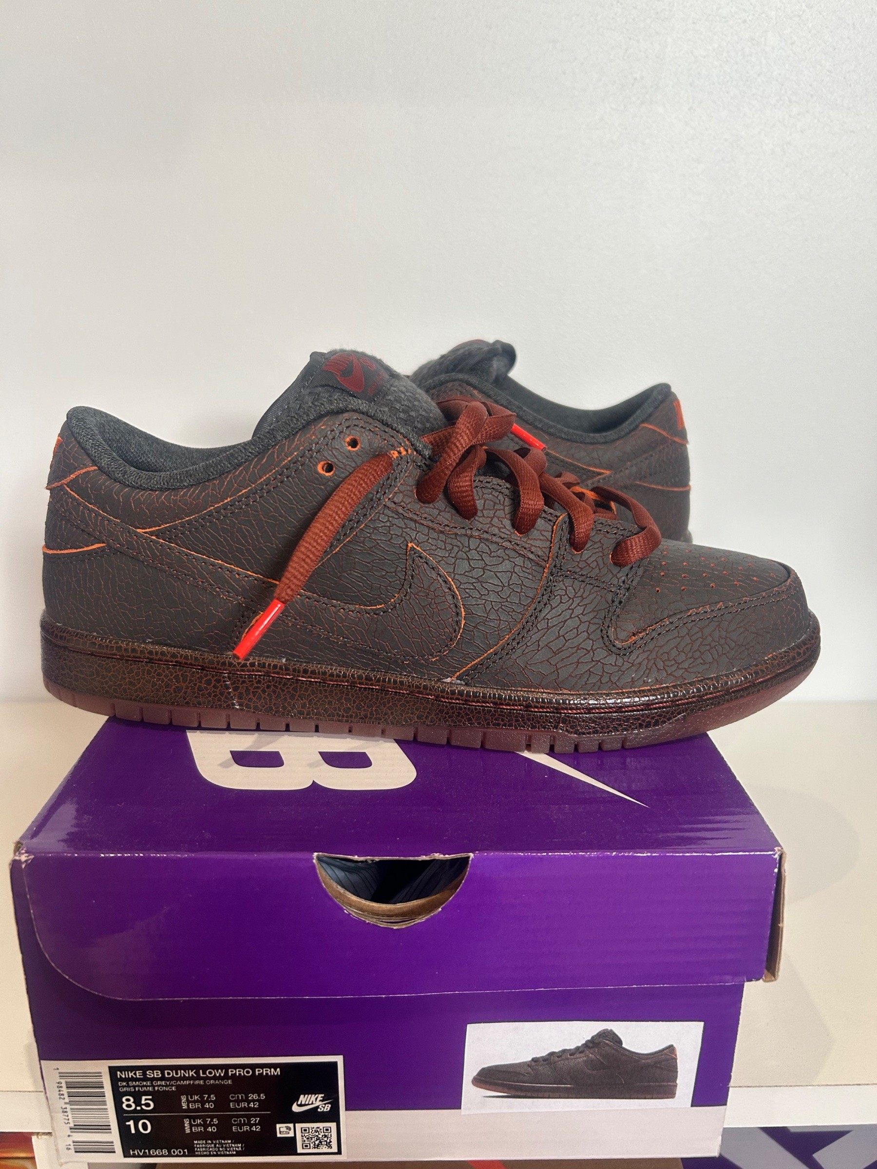 Photo de Nike Dunk SB Low Krampus