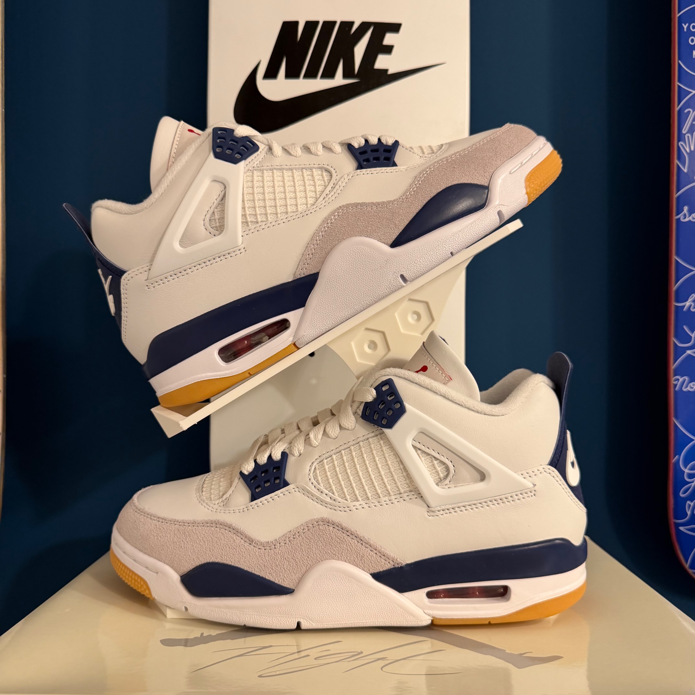 Photo de Jordan 4 Retro SB Navy