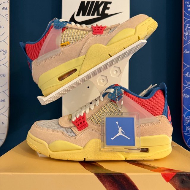 Photo de Air Jordan 4 Retro SP Guava Ice/Light Fusion Red-Light Bone (Union LA)