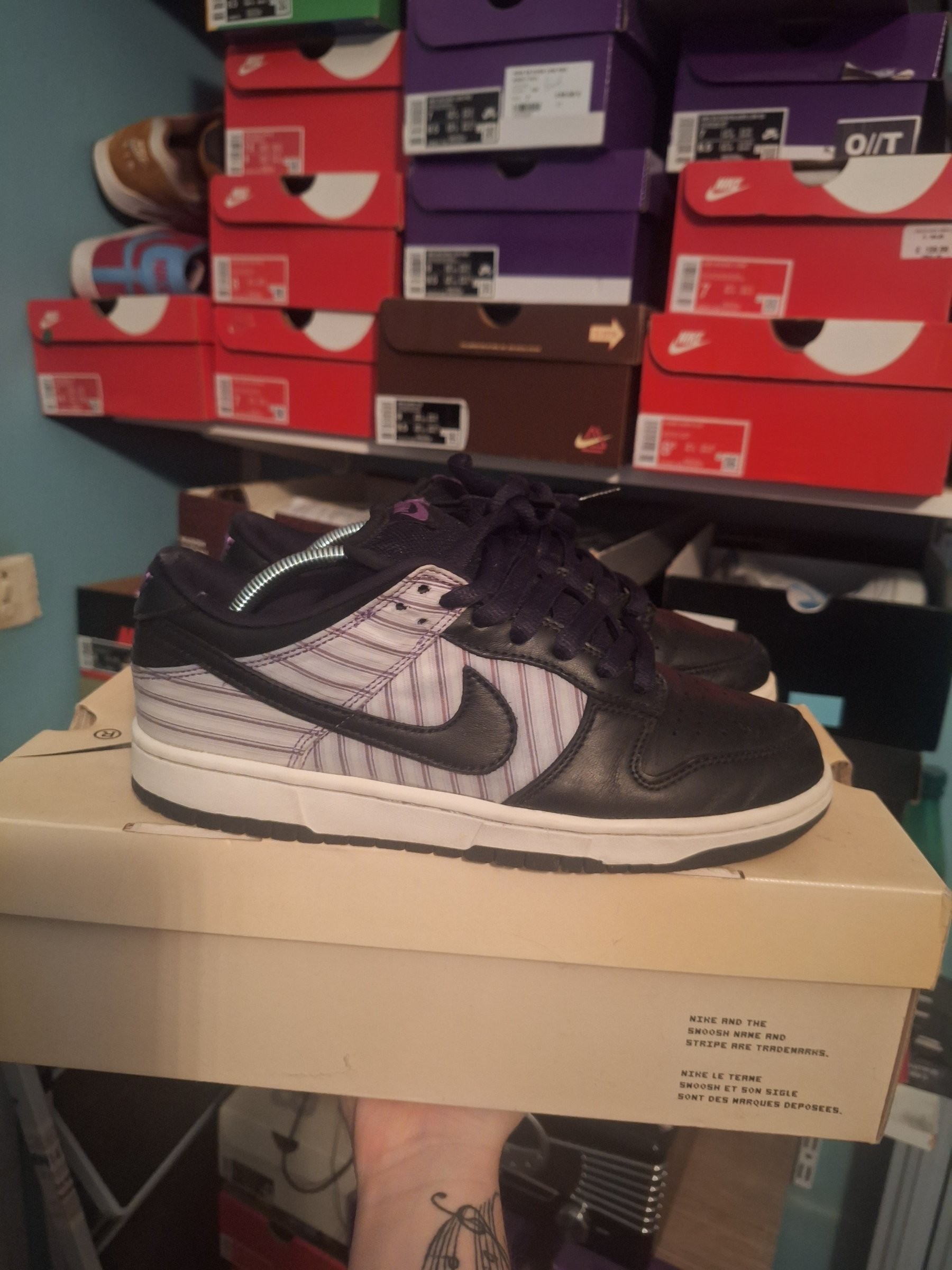 Photo de Nike Dunk Low sb purple avenger Black/White Pinstripe Purple