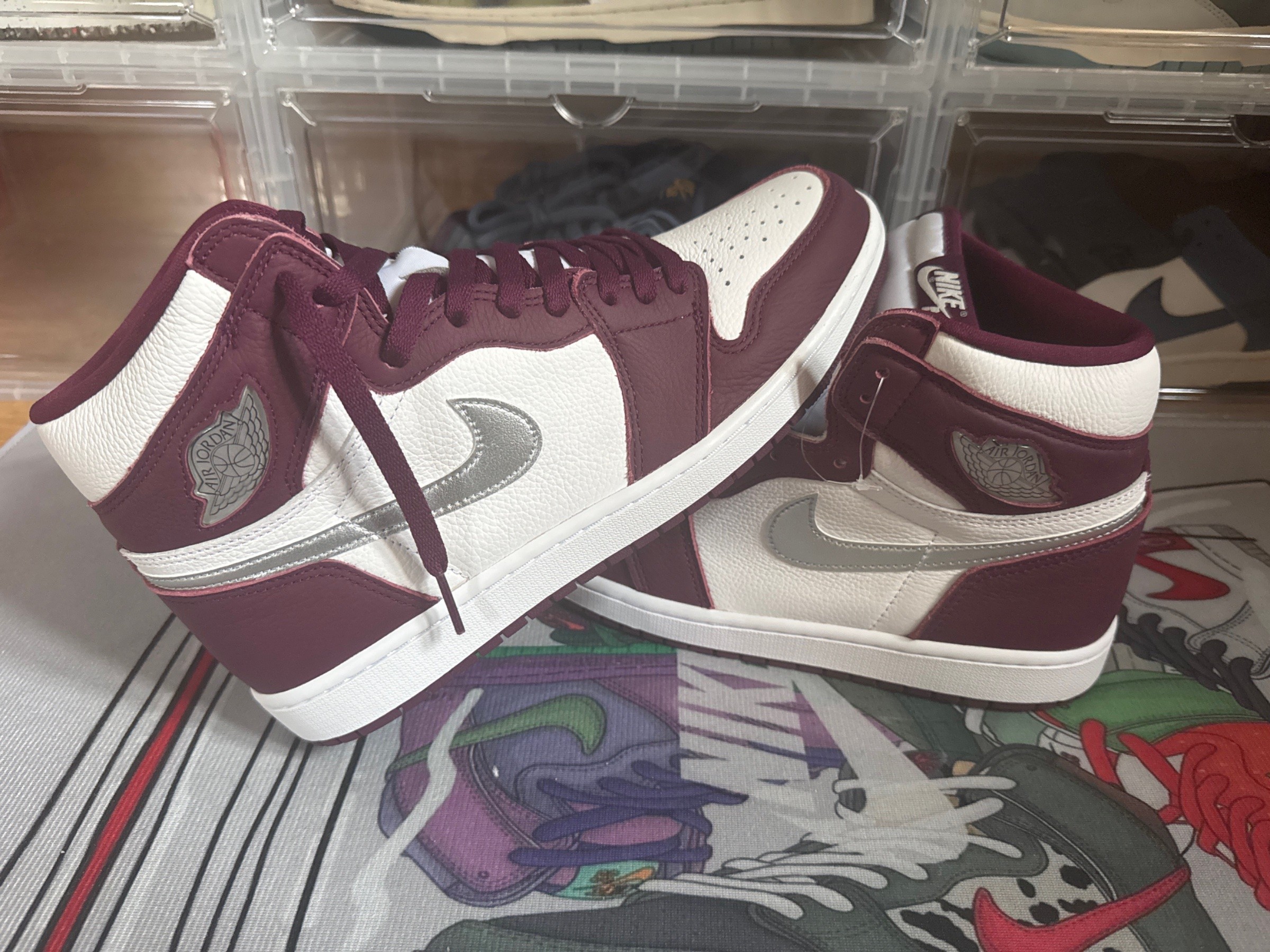 Photo de Air Jordan 1 Retro High OG Bordeaux