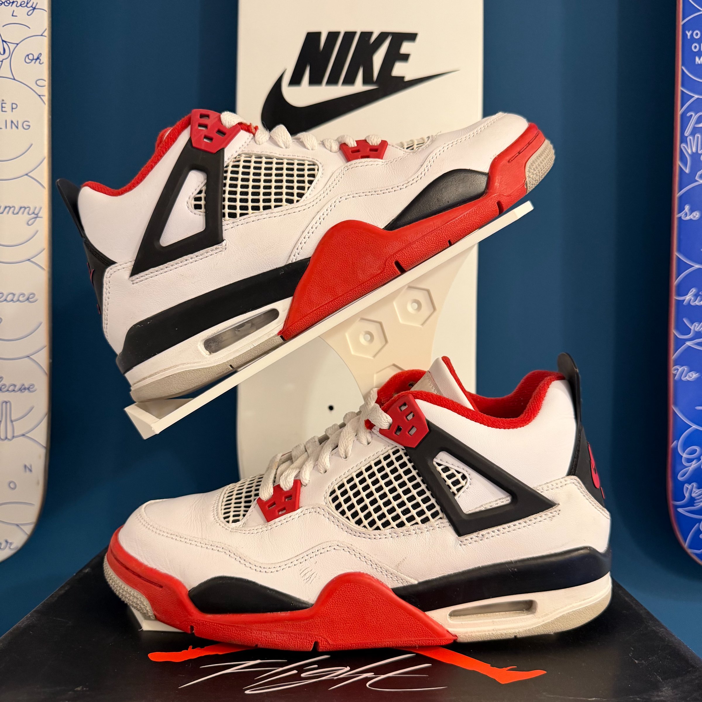 Photo de Air Jordan 4 Retro SE Smoke Grey/Iron Grey