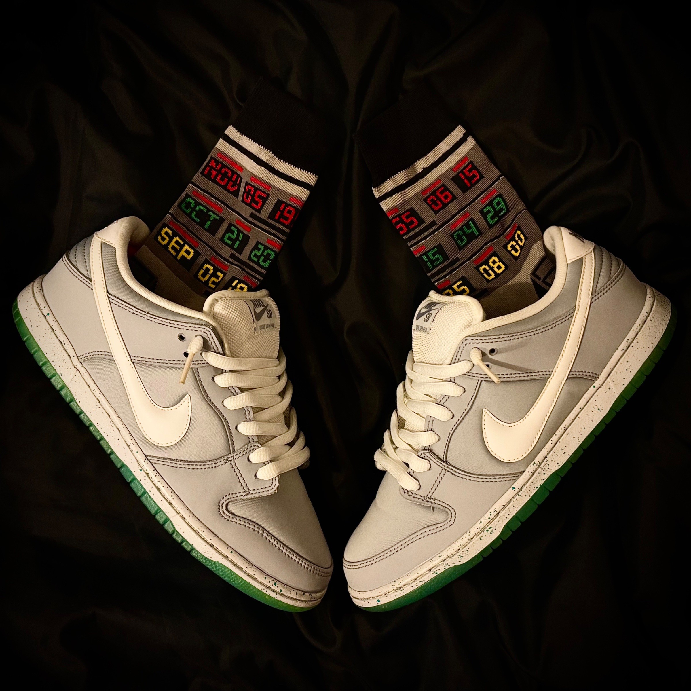 Photo de Nike Dunk Low PRM SB “Marty McFly" Wolf Grey/White-LT Retro