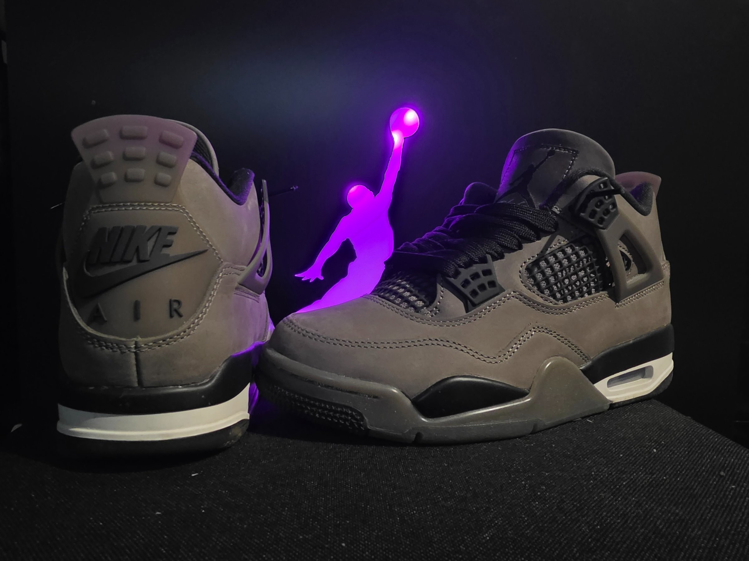 Photo de Air Jordan 4 Retro Cave stone