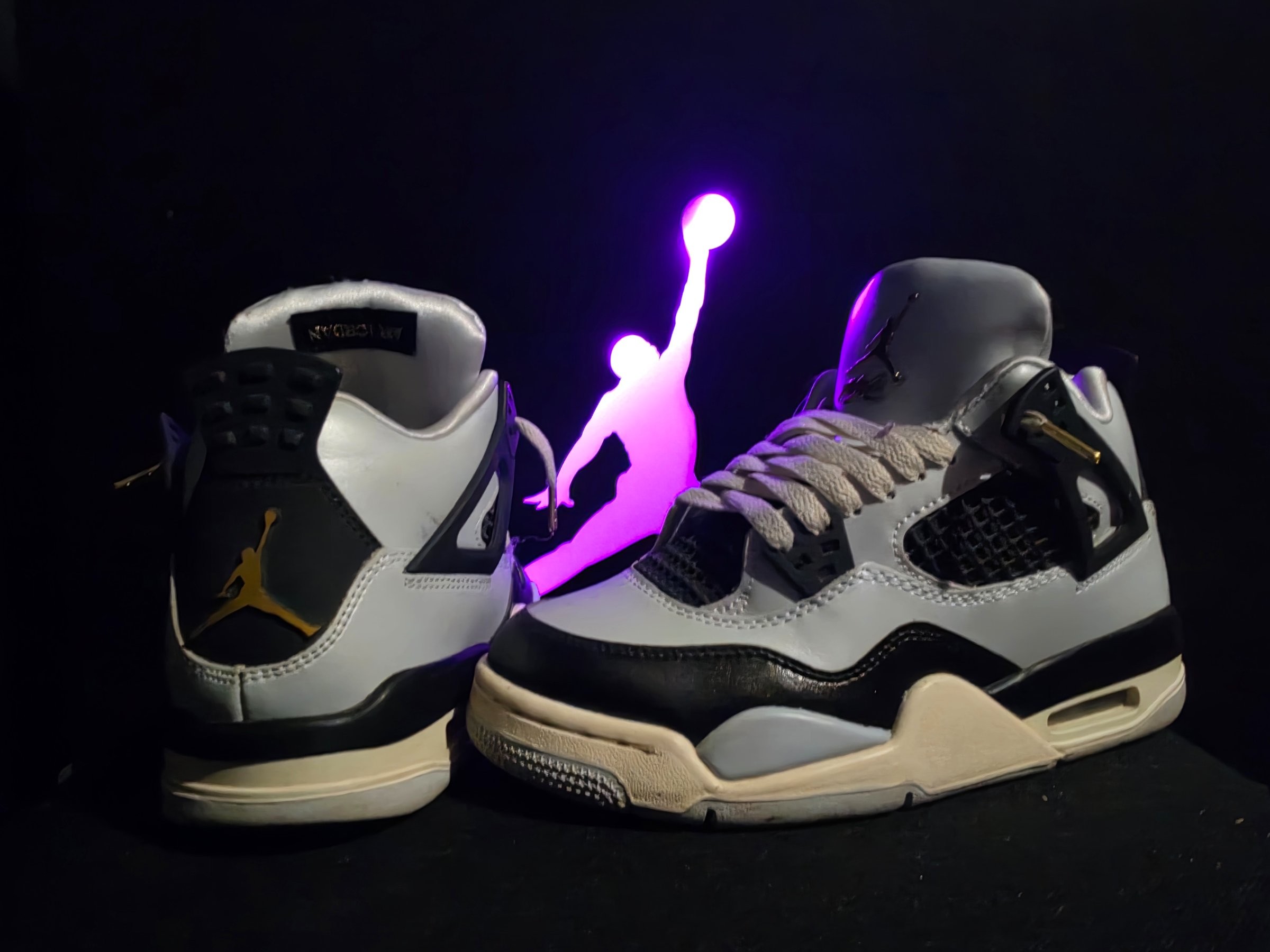 Photo de Air Jordan 4 Retro (GS) Platinium Gold