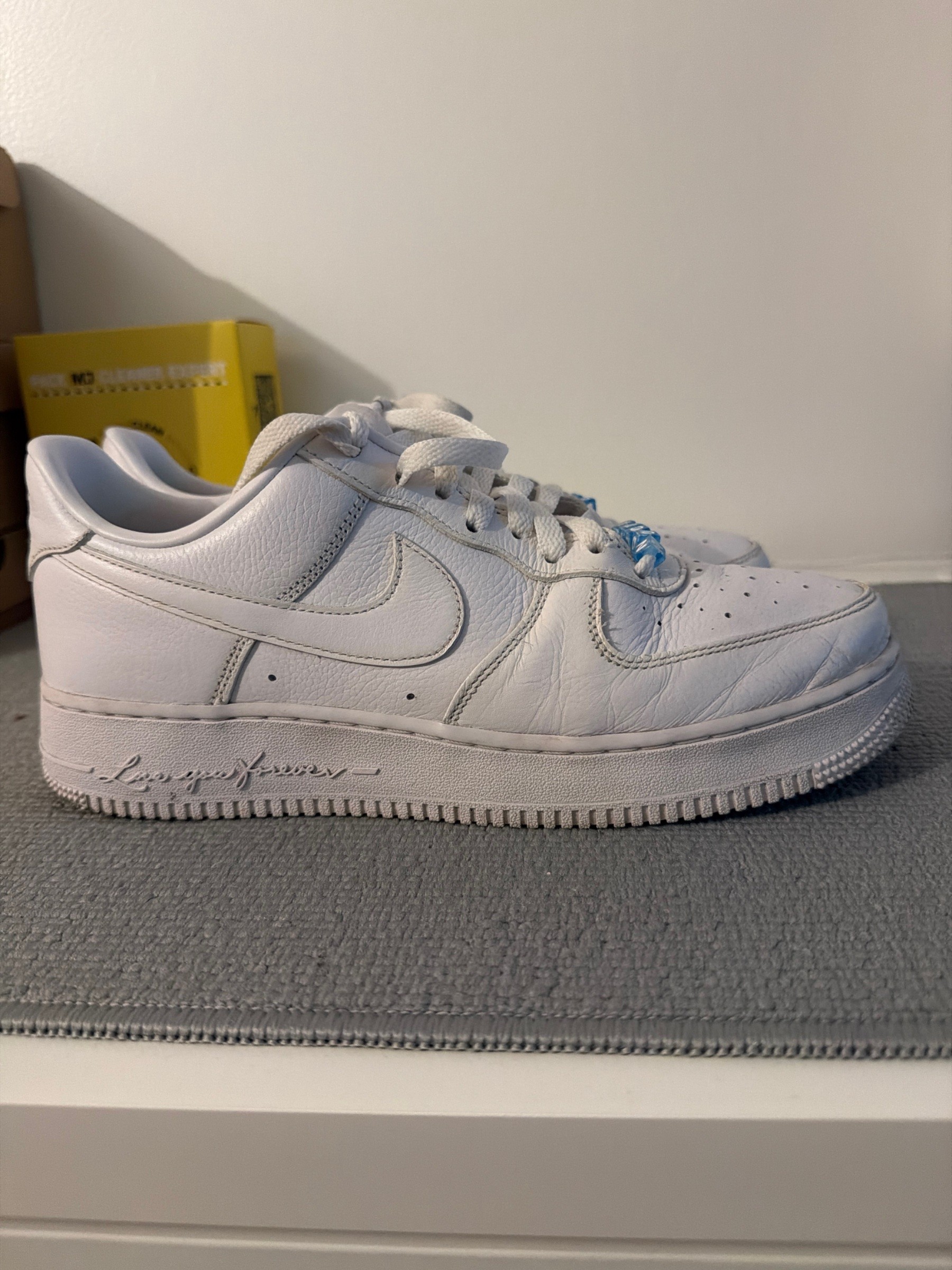 Photo de Nike Air Force 1 Low Drake NOCTA Certified Lover Boy White Cobalt Tint White/Cobalt Tint/Metallic Silver