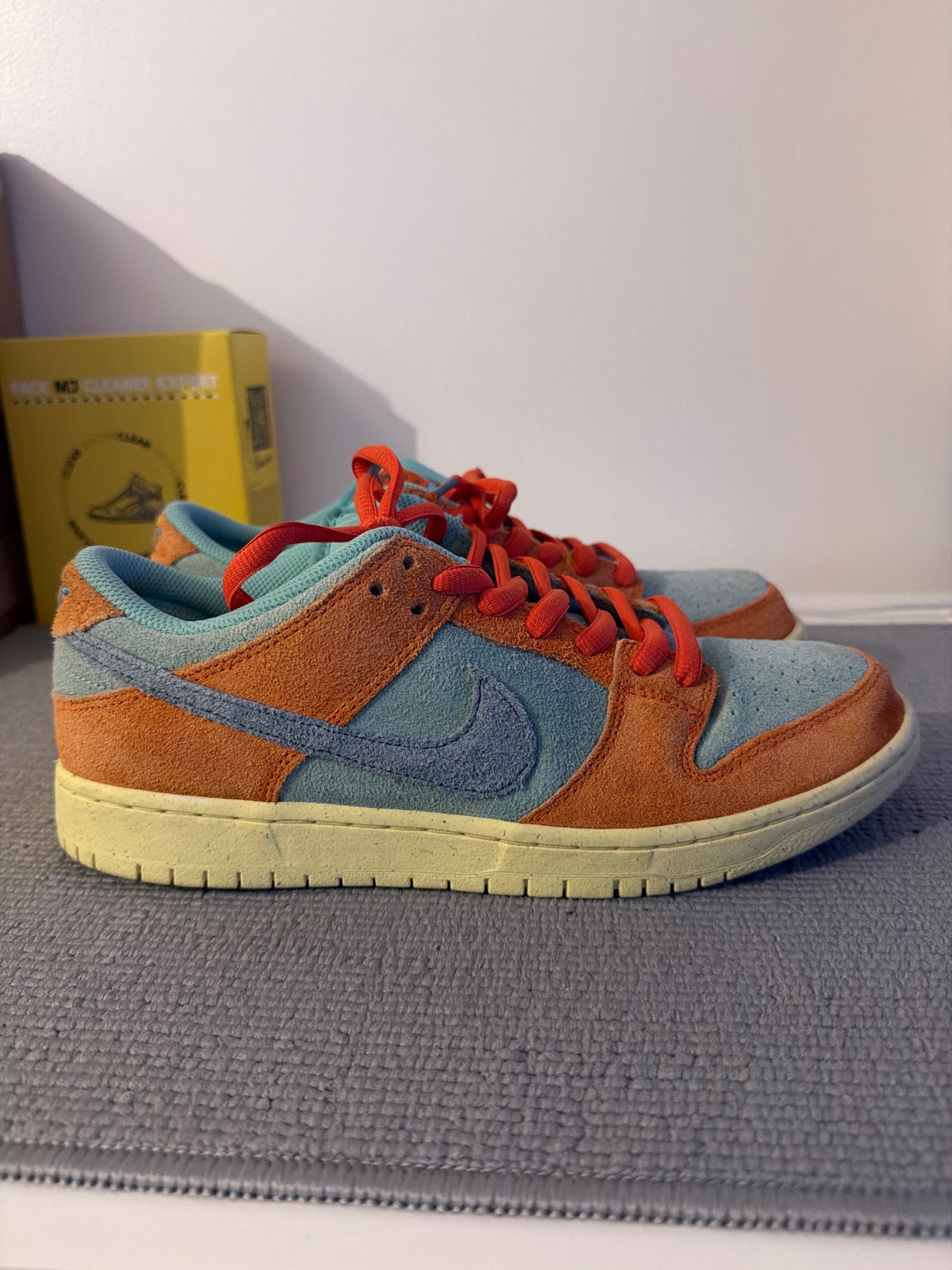 Photo de Nike SB Dunk Low Orange Emerald Rise Orange/Noise Aqua-Emerald Rise-Lemon Chiffon