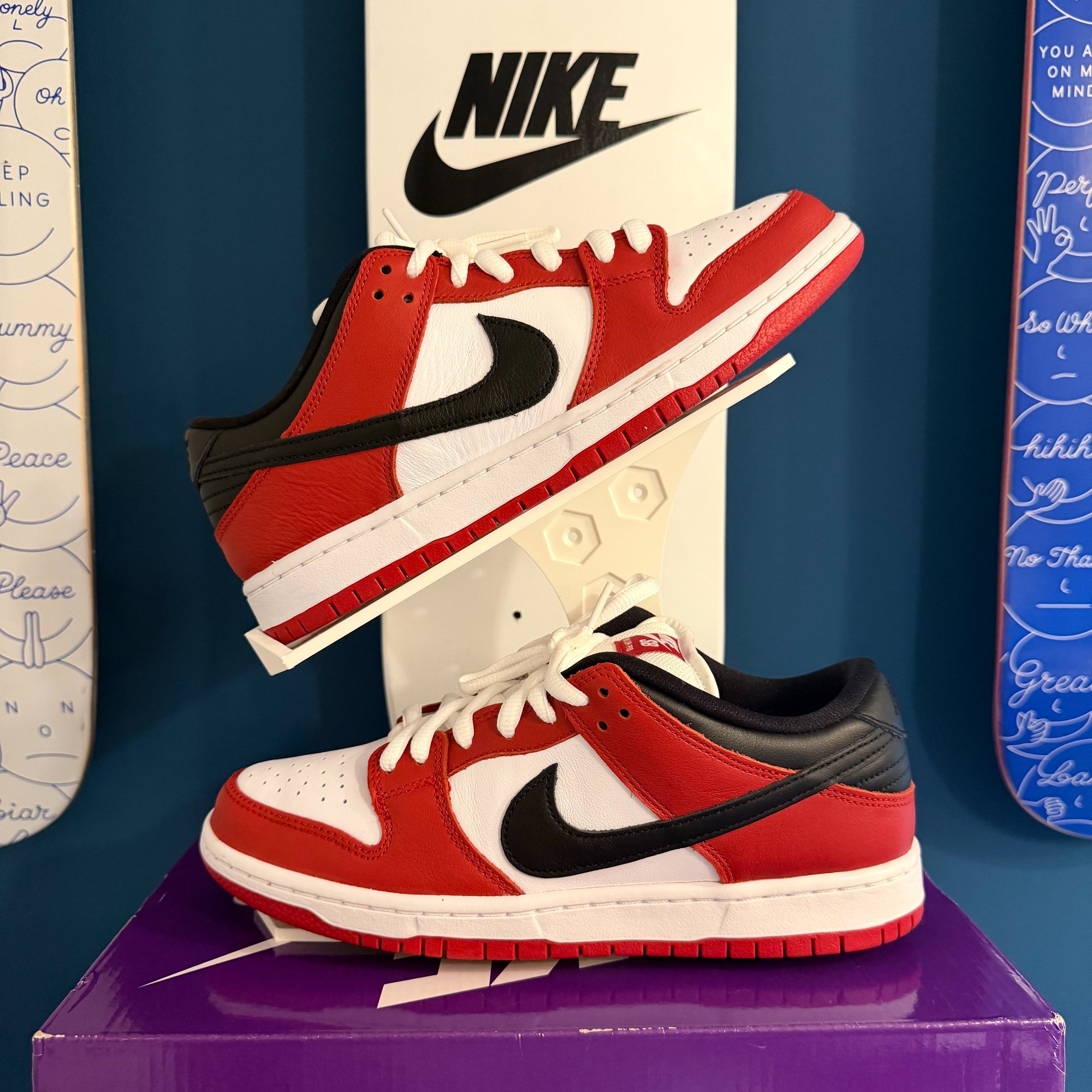 Photo de Nike SB Dunk Low Pro Varsity Red/Black-White (Chicago)