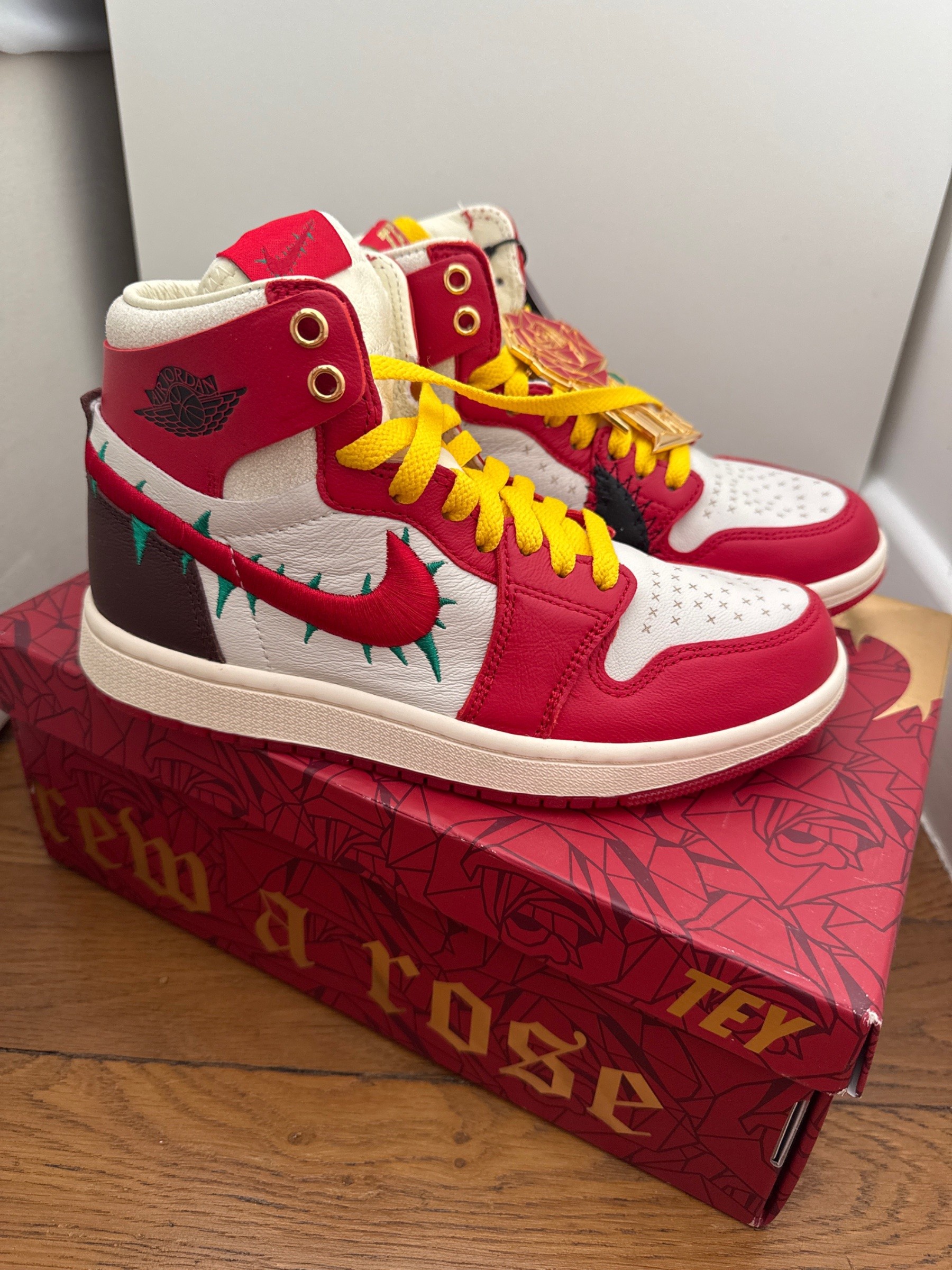 Photo de Air Jordan 1 Zoom Air CMFT 2 SP Gym Red/Black/Summit White (Thorn/Rose)