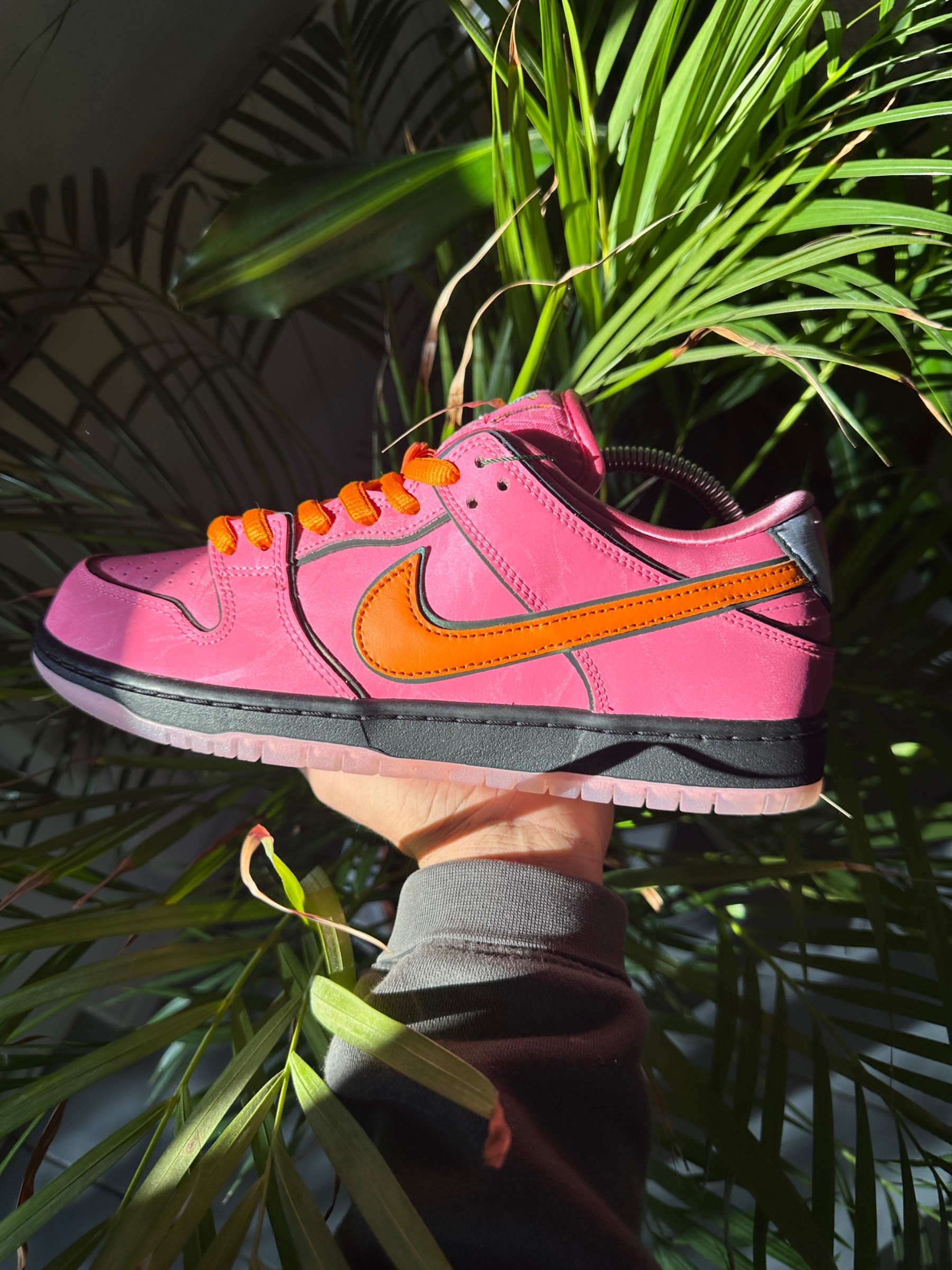 Photo de Nike Dunk Low Pro SB super nana Pink/Orange-Black