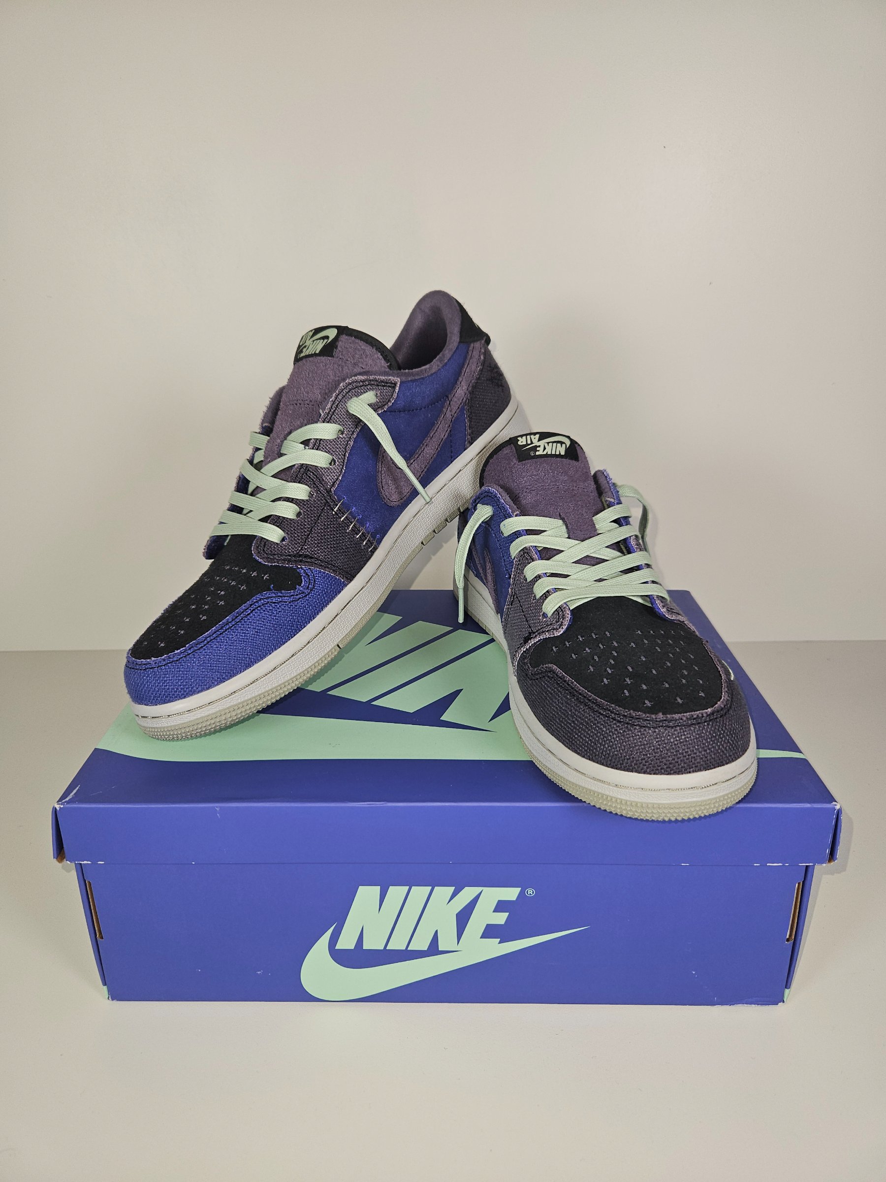 Photo de Jordan 1 Retro Low OG Zion Williamson Voodoo Alternate