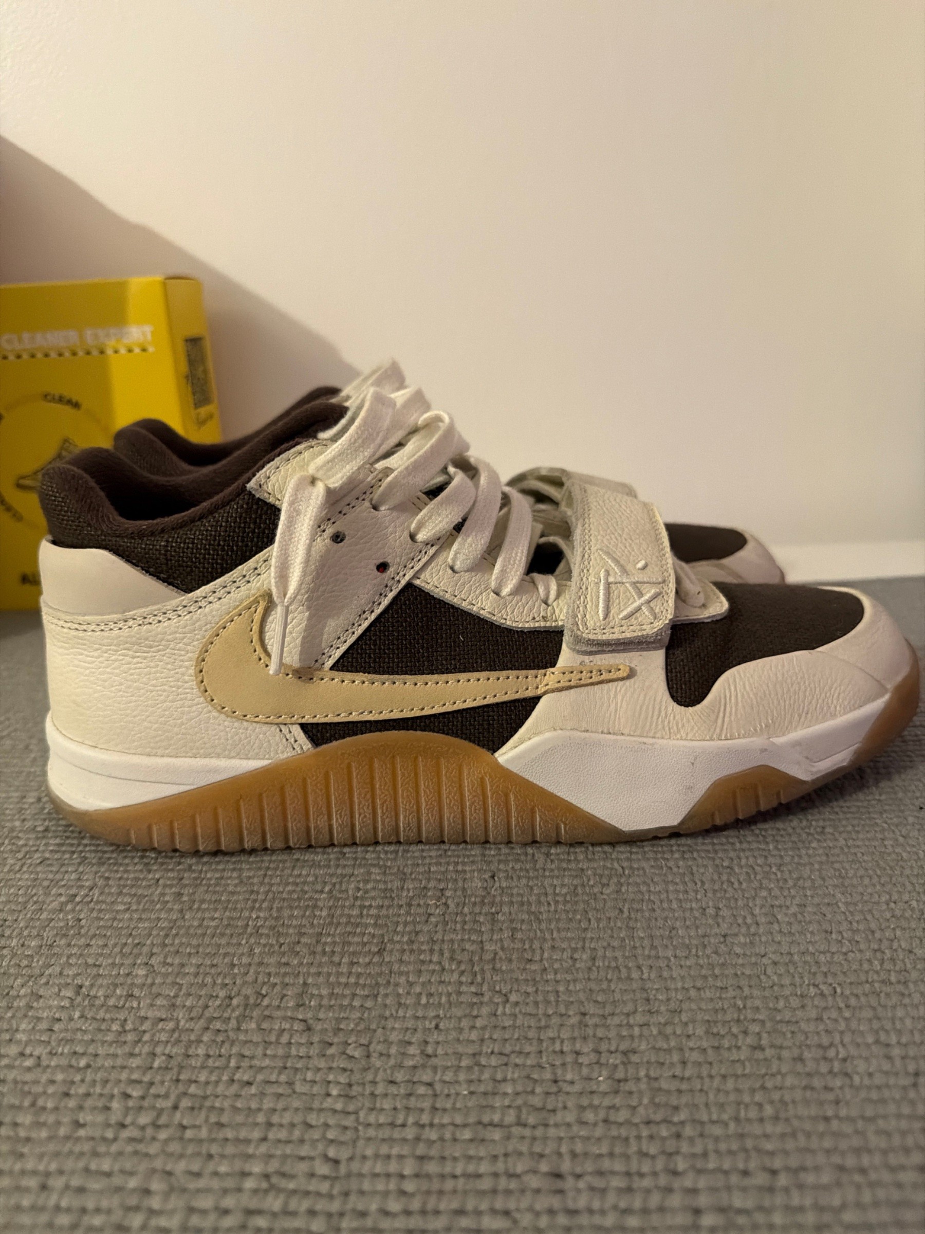 Photo de Jordan Jumpman Jack TR Travis Scott Sail Sail/Muslin/Dark Mocha