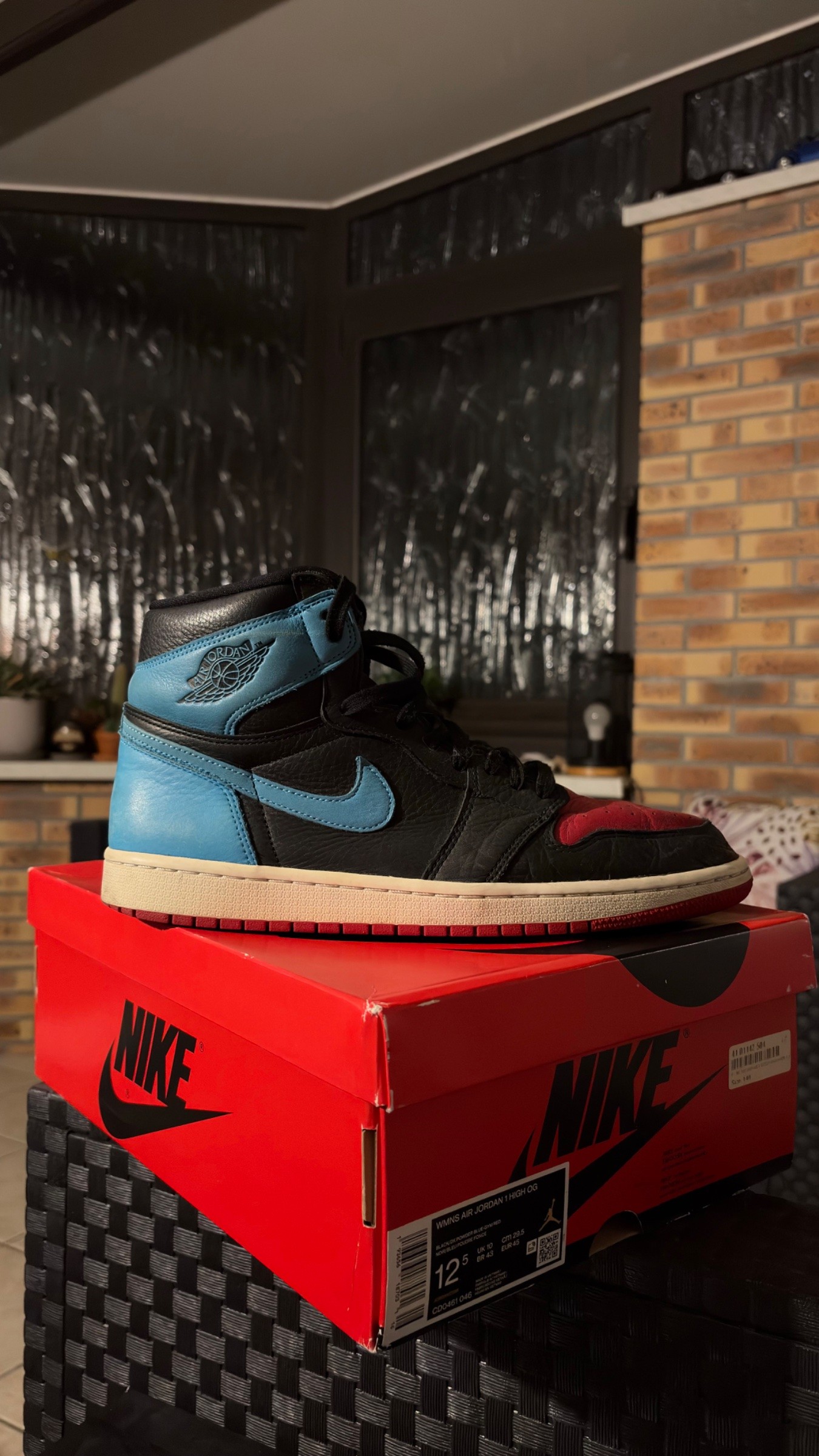 Photo de Air Jordan 1 Retro High OG UNC to Chicago / Fearless