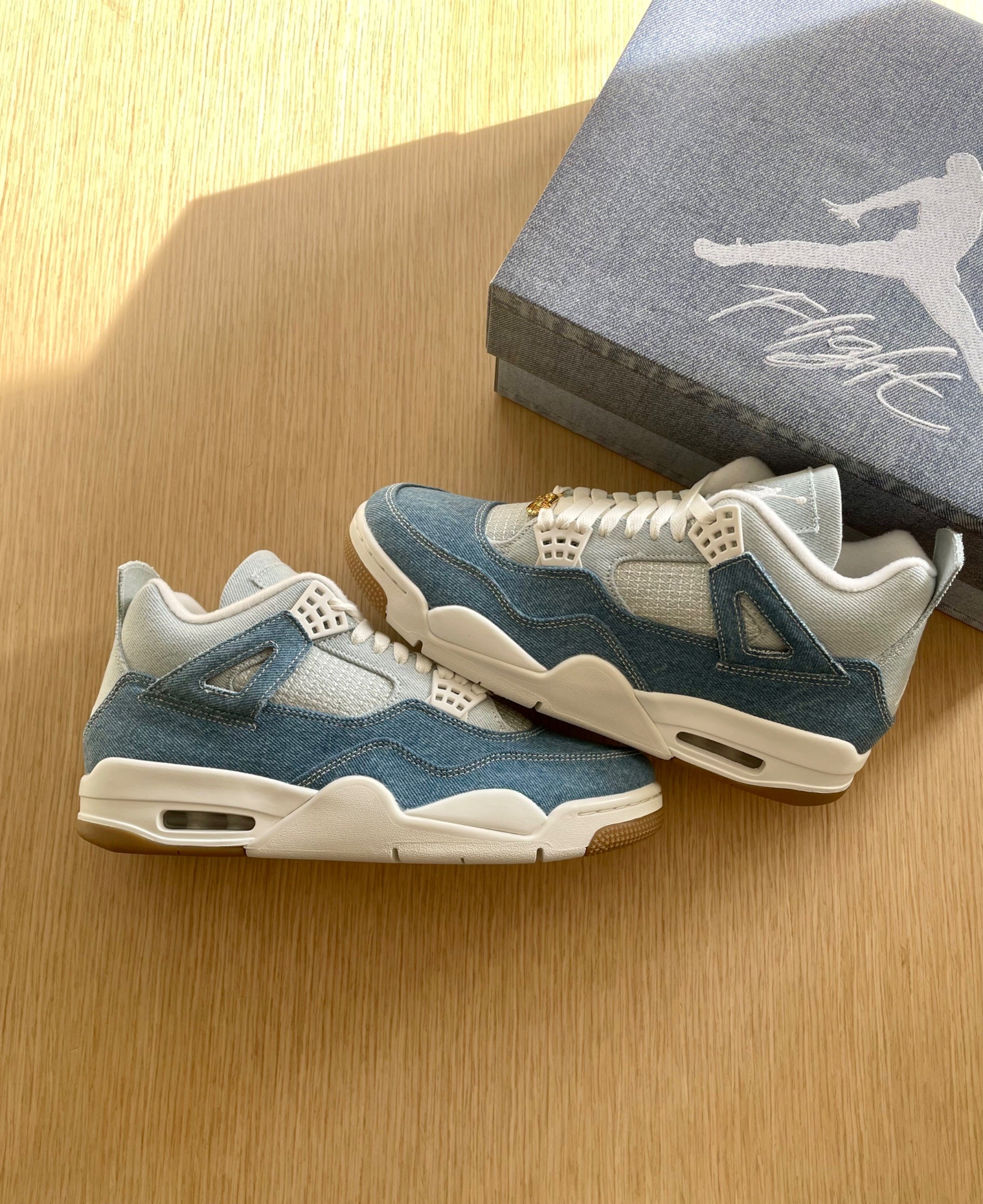 Photo de Air Jordan 4 Retro TEX Denim/Light Brown