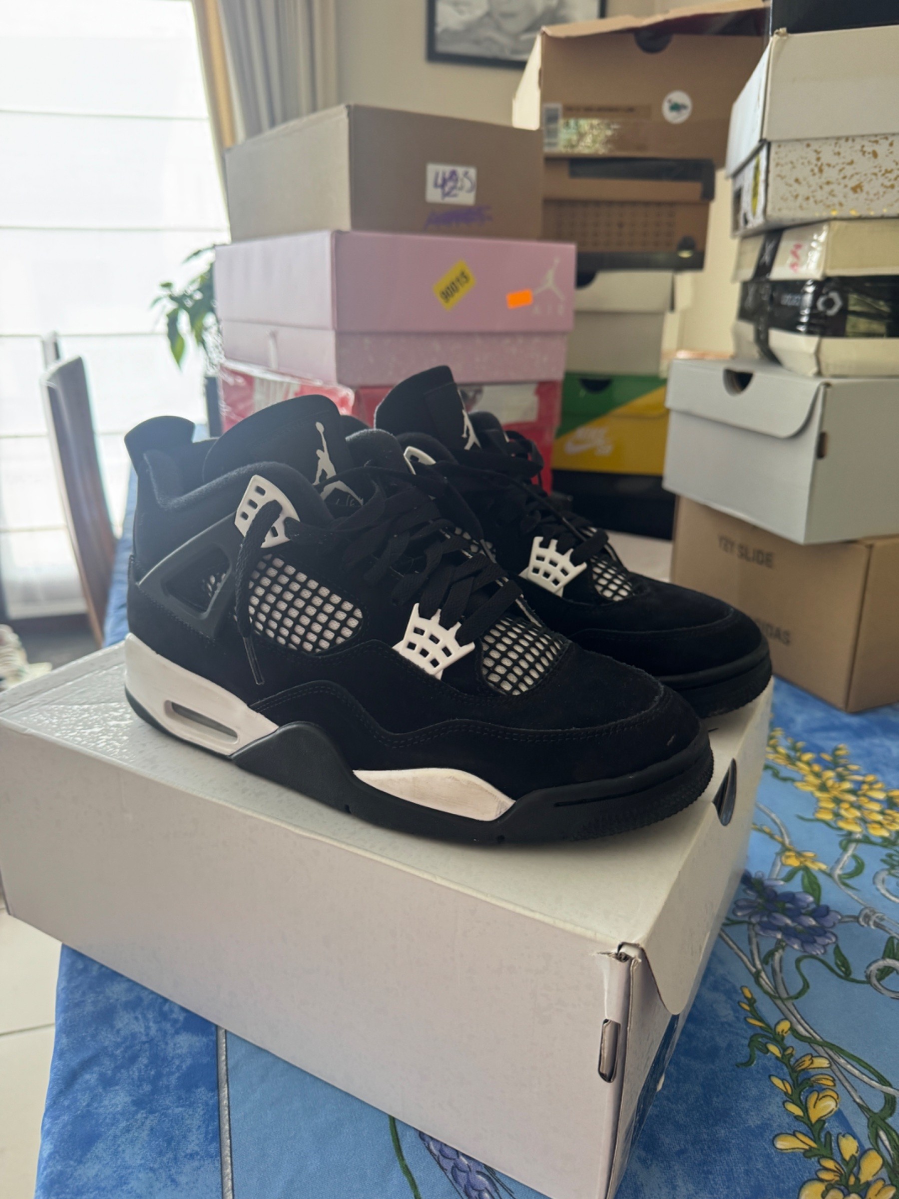 Photo de Air Jordan 4 Retro White thunder