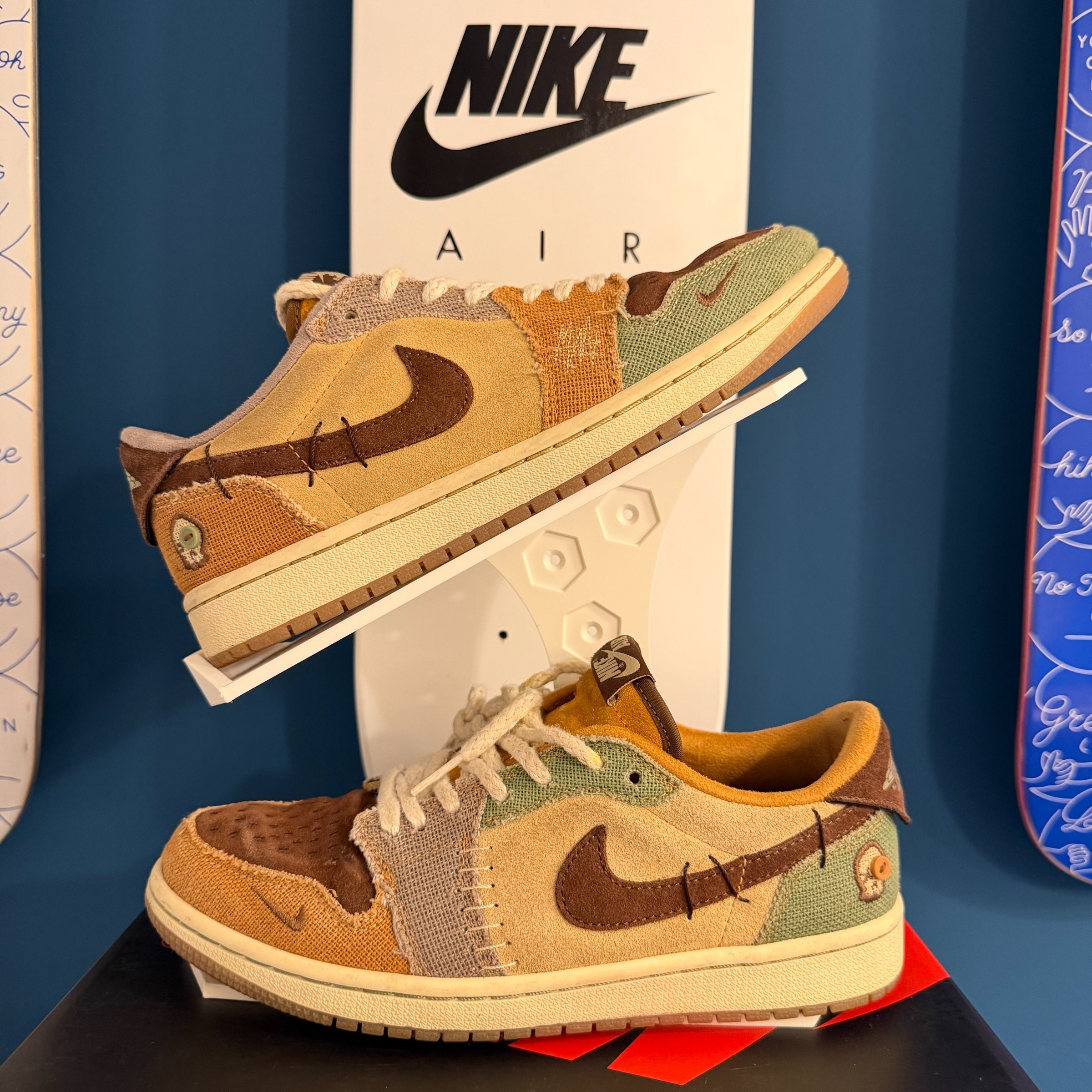 Photo de Air Jordan 1 Retro Low OG Flax/Muslin-Fauna Brown (Patchwork)