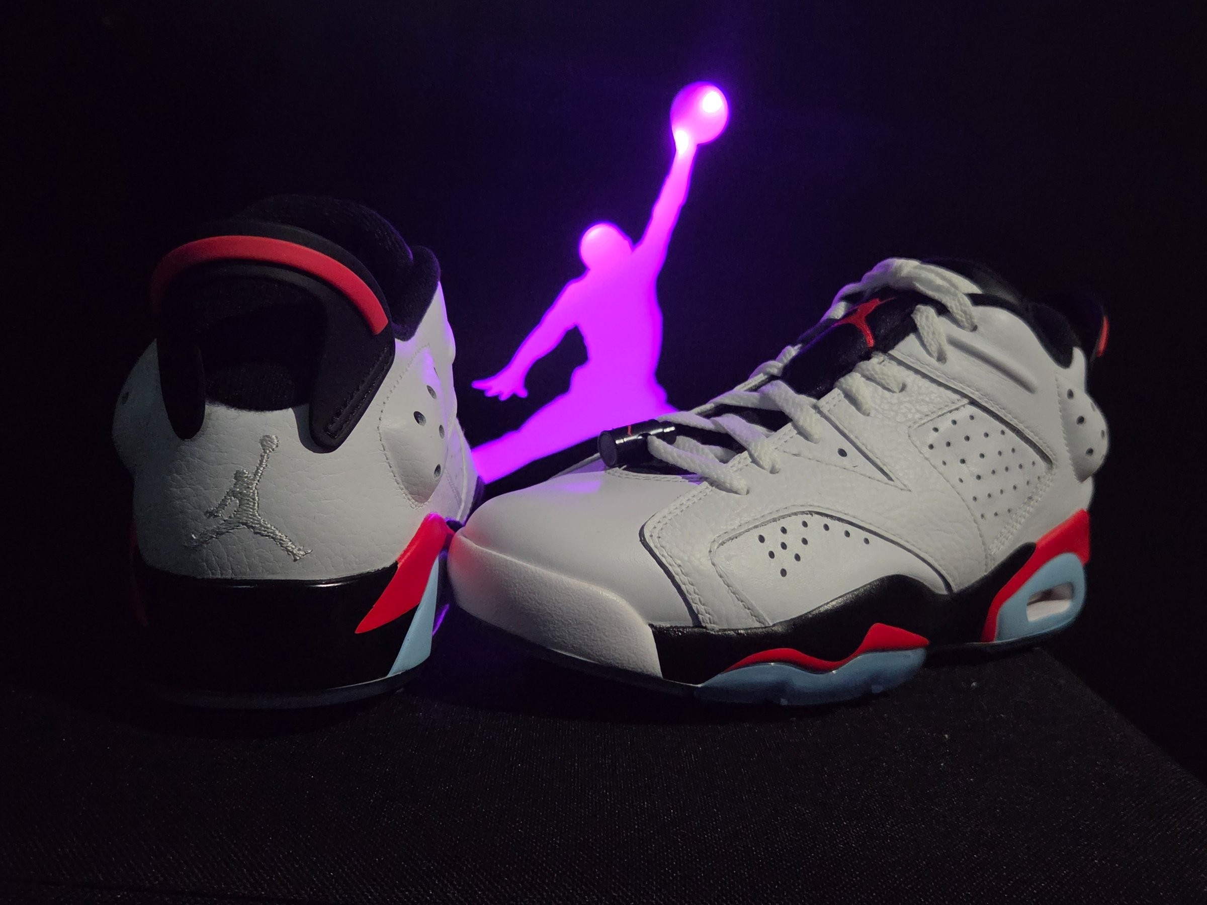 Photo de Air Jordan 6 Retro White/Infrared-Black low golf