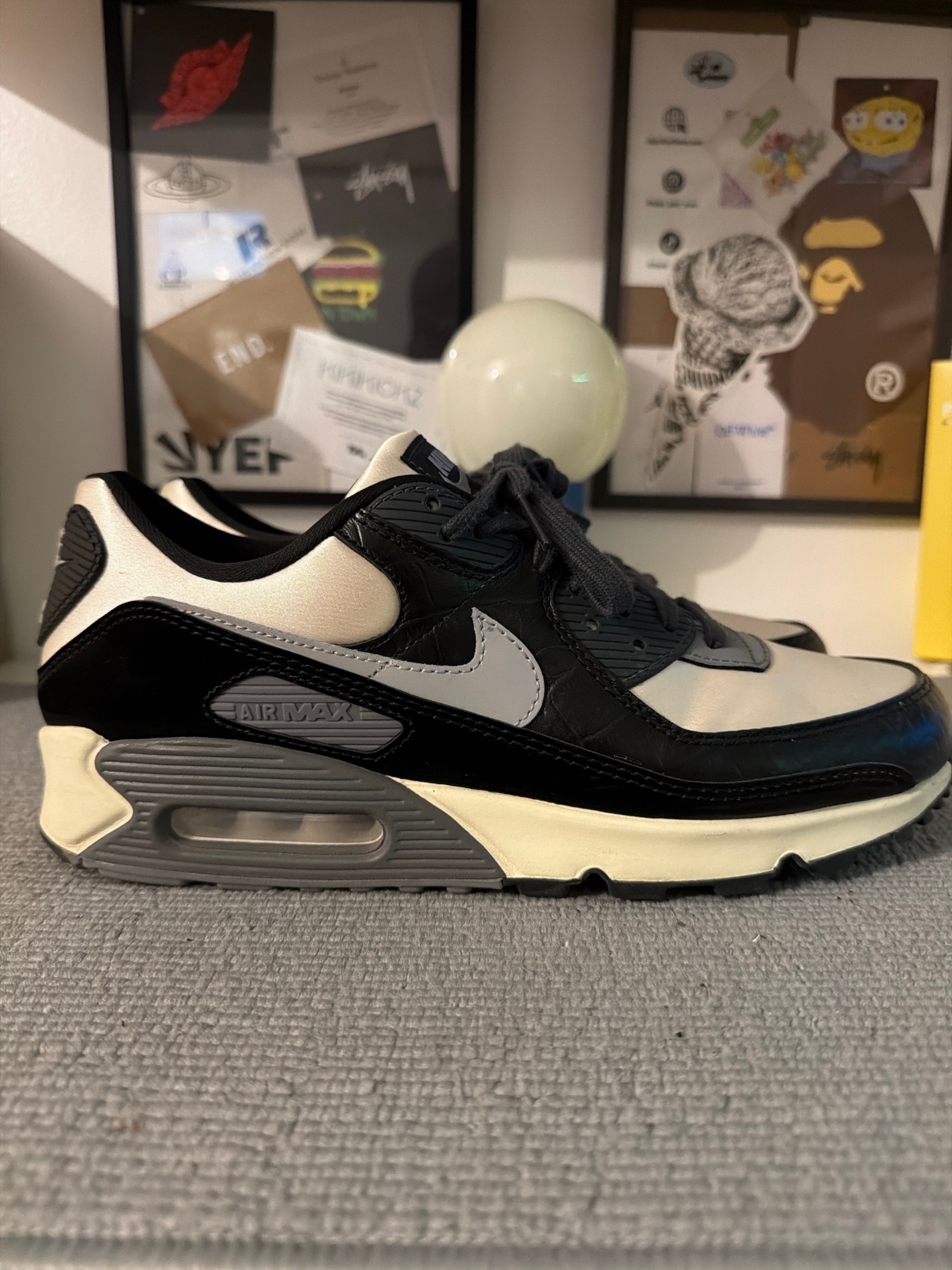 Photo de Nike Air Max 90 QS Smoke Grey Crocodile Sail/Light Smoke Grey/Black/Anthracite