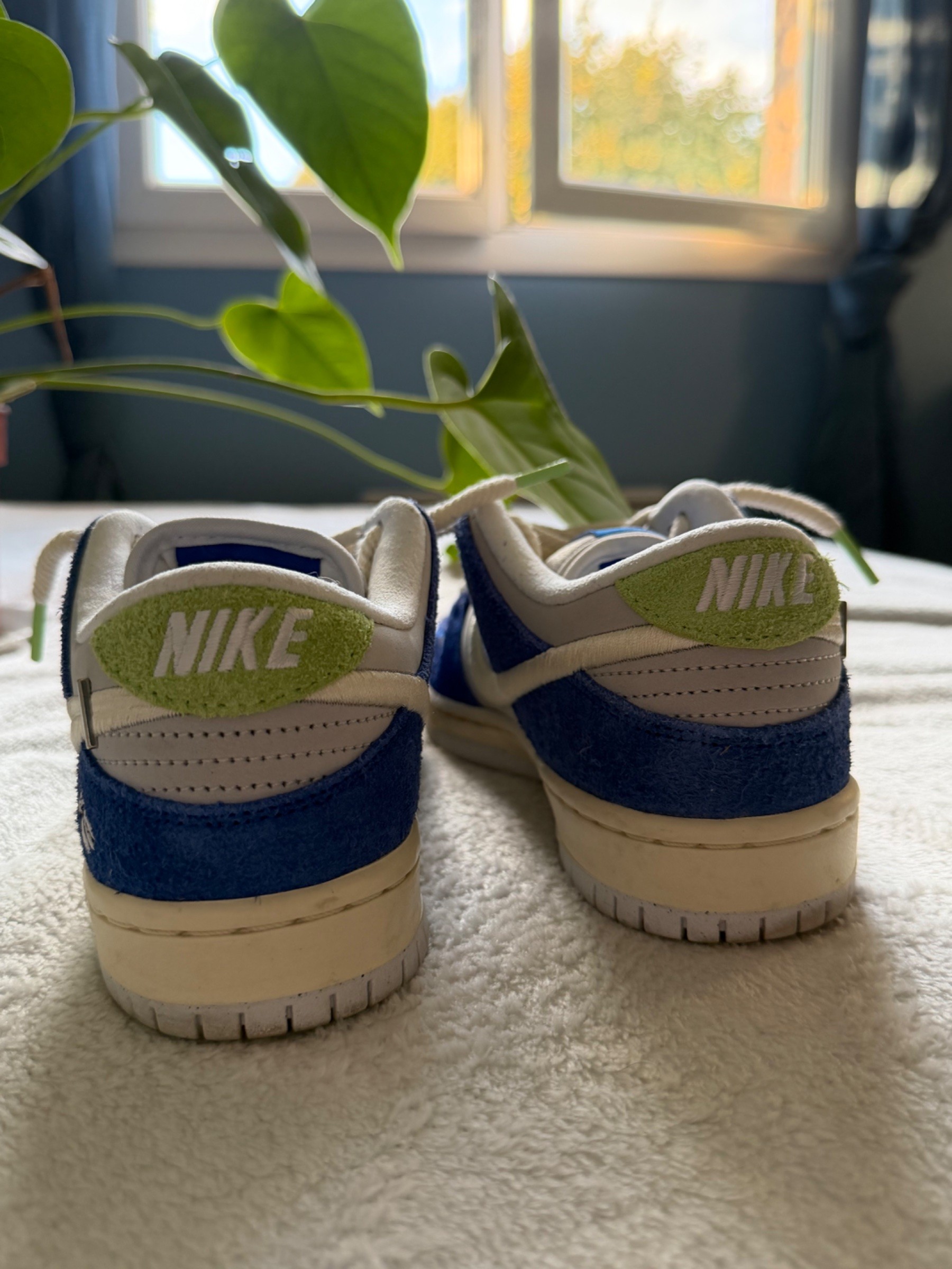 Photo de Nike Dunk Low SB Gardenia Blue/White/Volt "Fly"