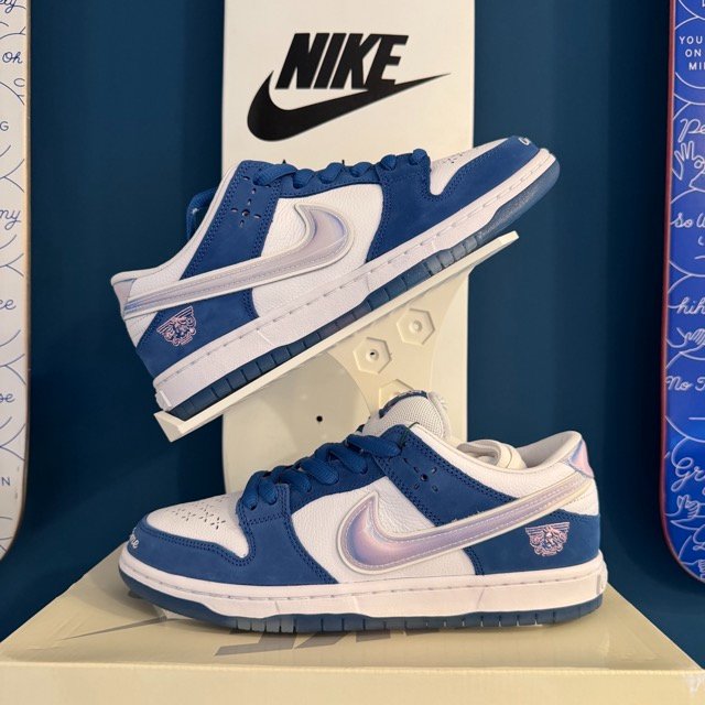 Photo de Nike SB Dunk Low Pro QS Deep Royal/White-Black (Born X Raised)