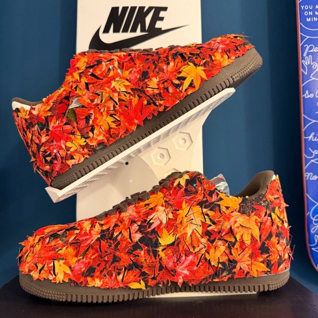Photo de Nike Air Force 1 '07 LX Custom Autumn Leaves (Olive Flak/Sail-Medium Olive base)